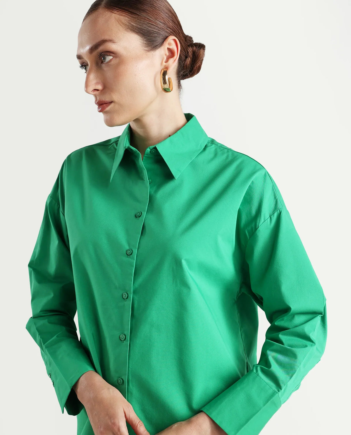 Rareism Women's Epneto Green Cotton Blend Collared Plain Cuffed Sleeve Boxy Fit Shirt
