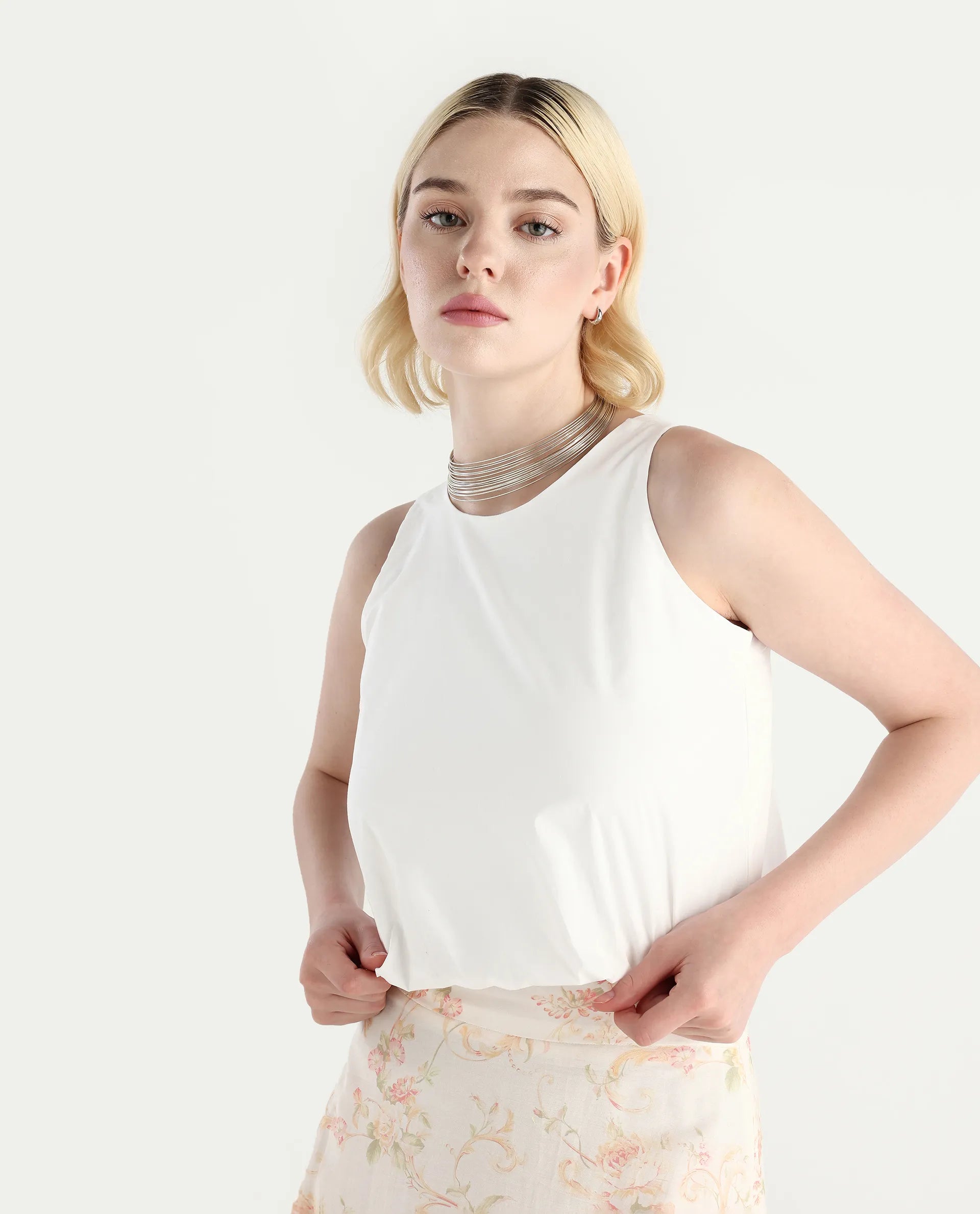 Rareism Women's Eptic White Cotton Blend Plain Sleeveless Crop Regular Fit Top