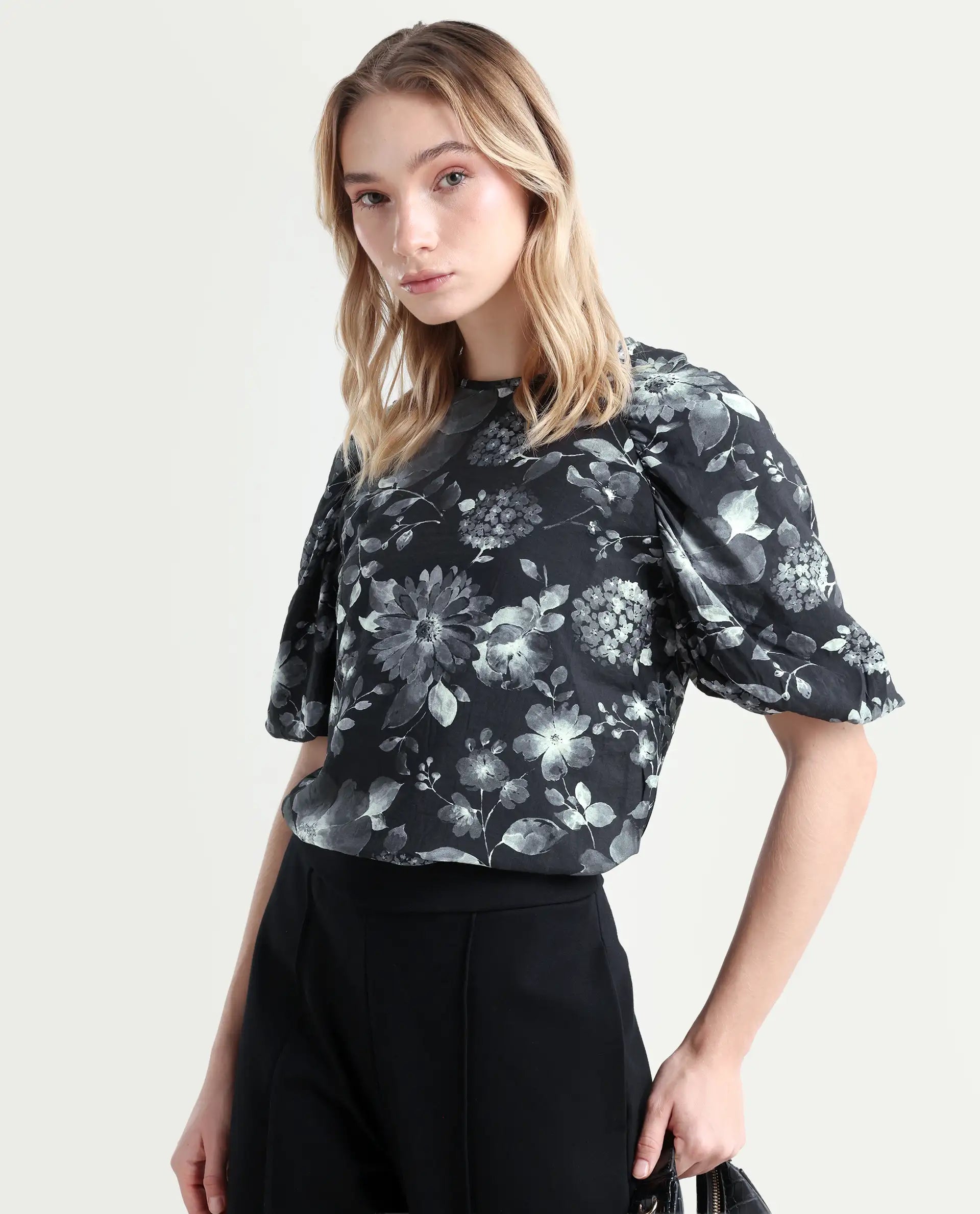 Rareism Women's Esme Black Viscose Crew Neck Floral Print Puff Sleeves Crop Regular Fit Top