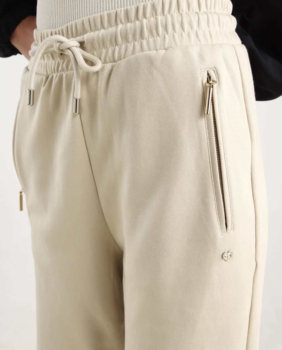 Rareism Women's Fider Beige Cotton Blend Plain Ankle Length Tapered Track Pant