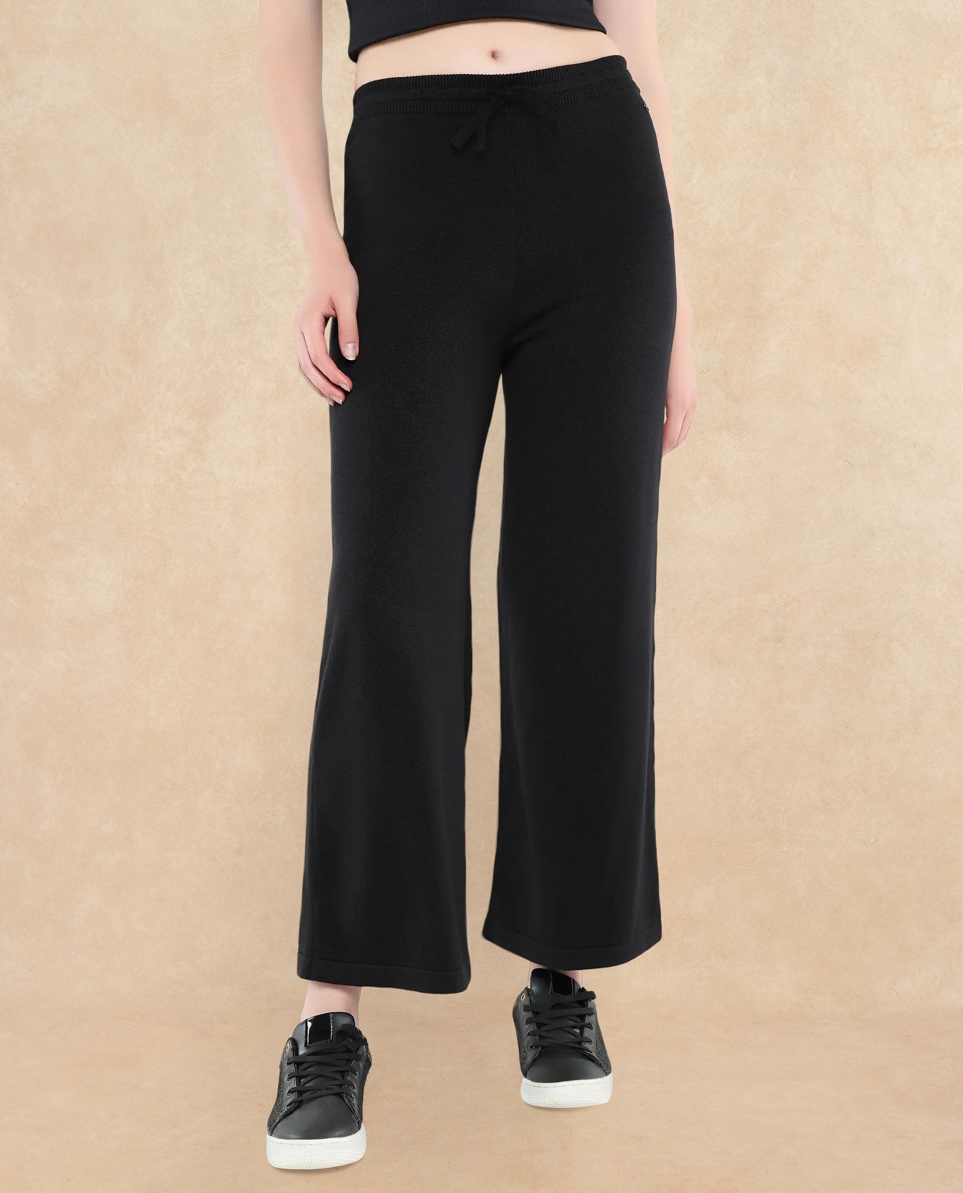 Rareism Women's Finnet B Black Knit Plain Ankle Length Wide Leg Track Pant