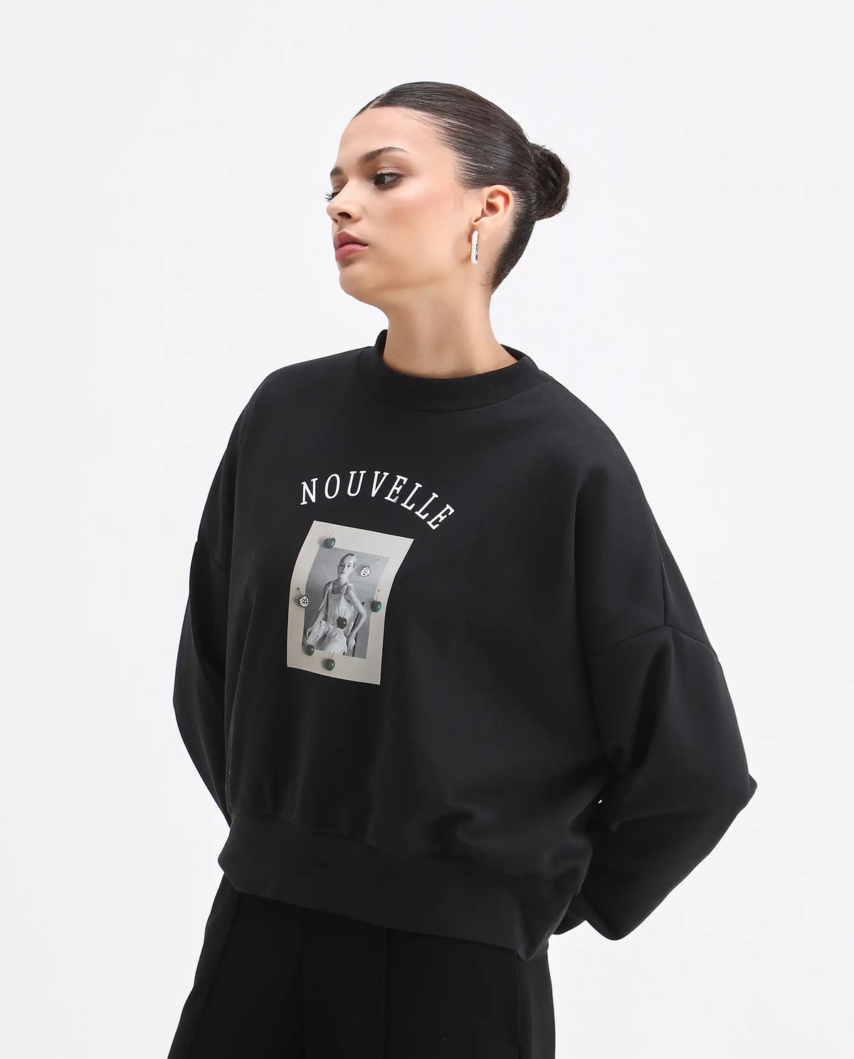 Rareism Women's Flen Black Cotton Blend Crew Neck Oversize Fit Graphic Print Sweatshirt