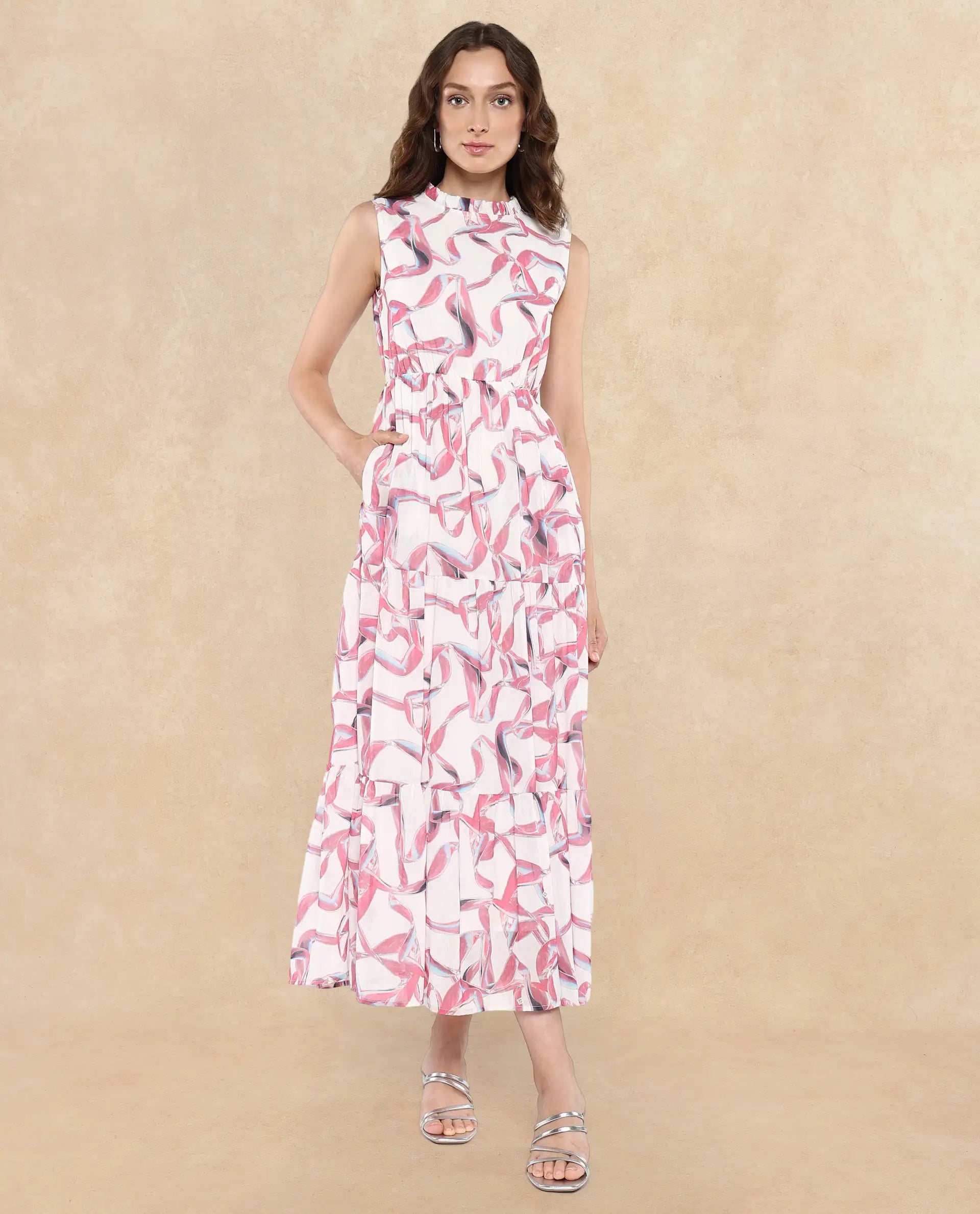 Rareism Women's Garp White Cotton Sweetheart Neck Abstract Print Sleeveless Maxi Tiered Dress