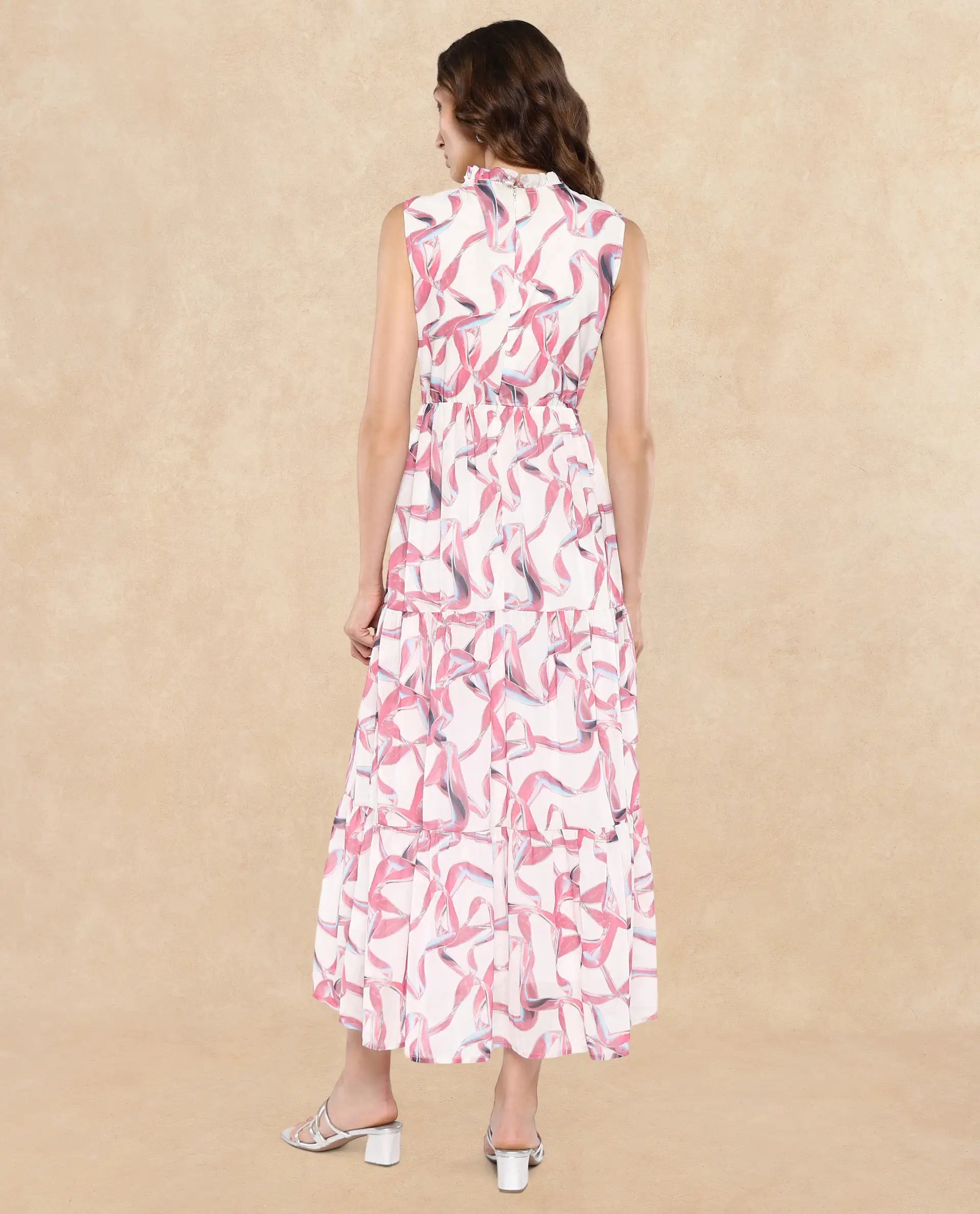 Rareism Women's Garp White Cotton Sweetheart Neck Abstract Print Sleeveless Maxi Tiered Dress