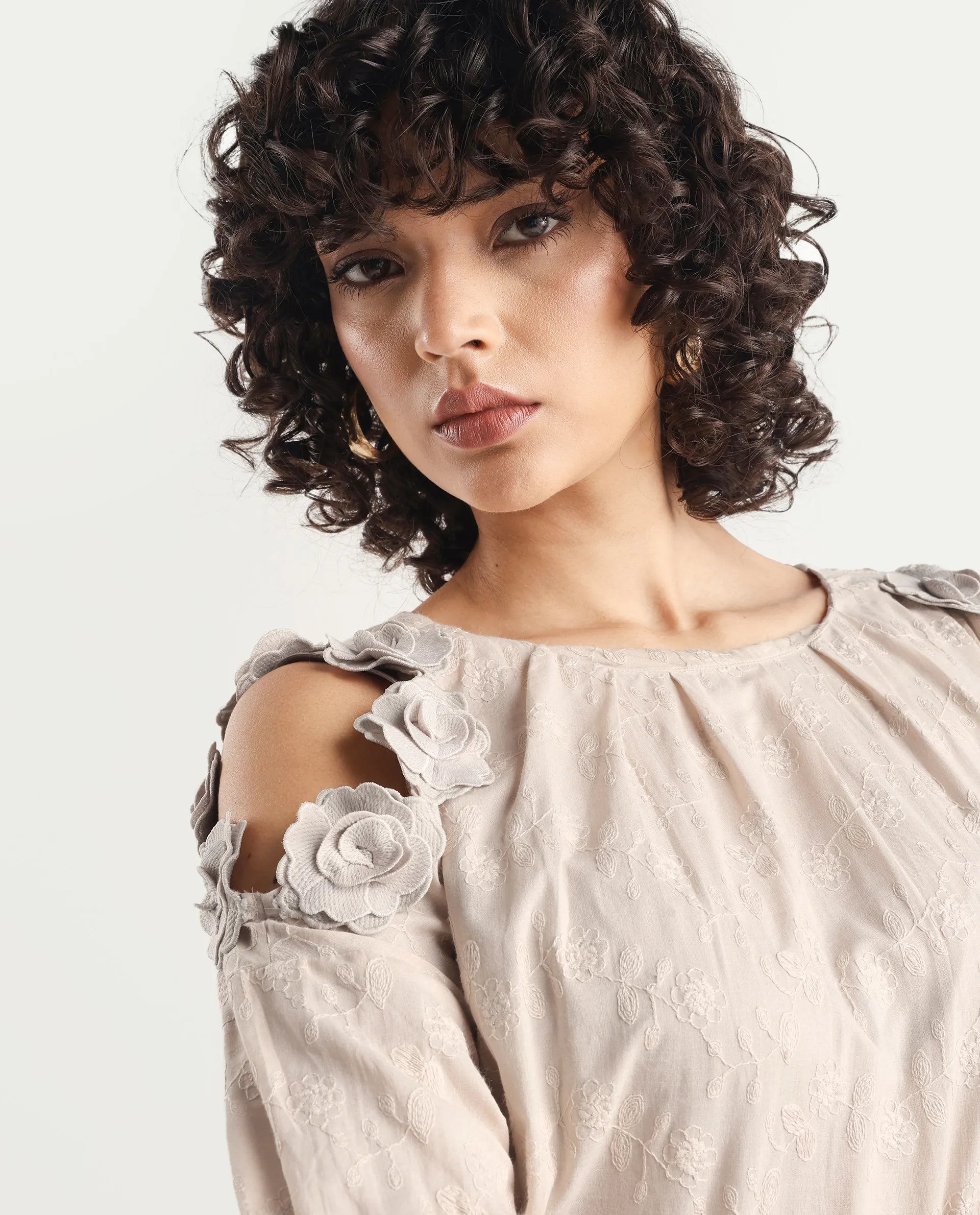 Rareism Women's Gips Beige Cotton Crew Neck Plain Balloon Sleeve Relaxed Fit Top