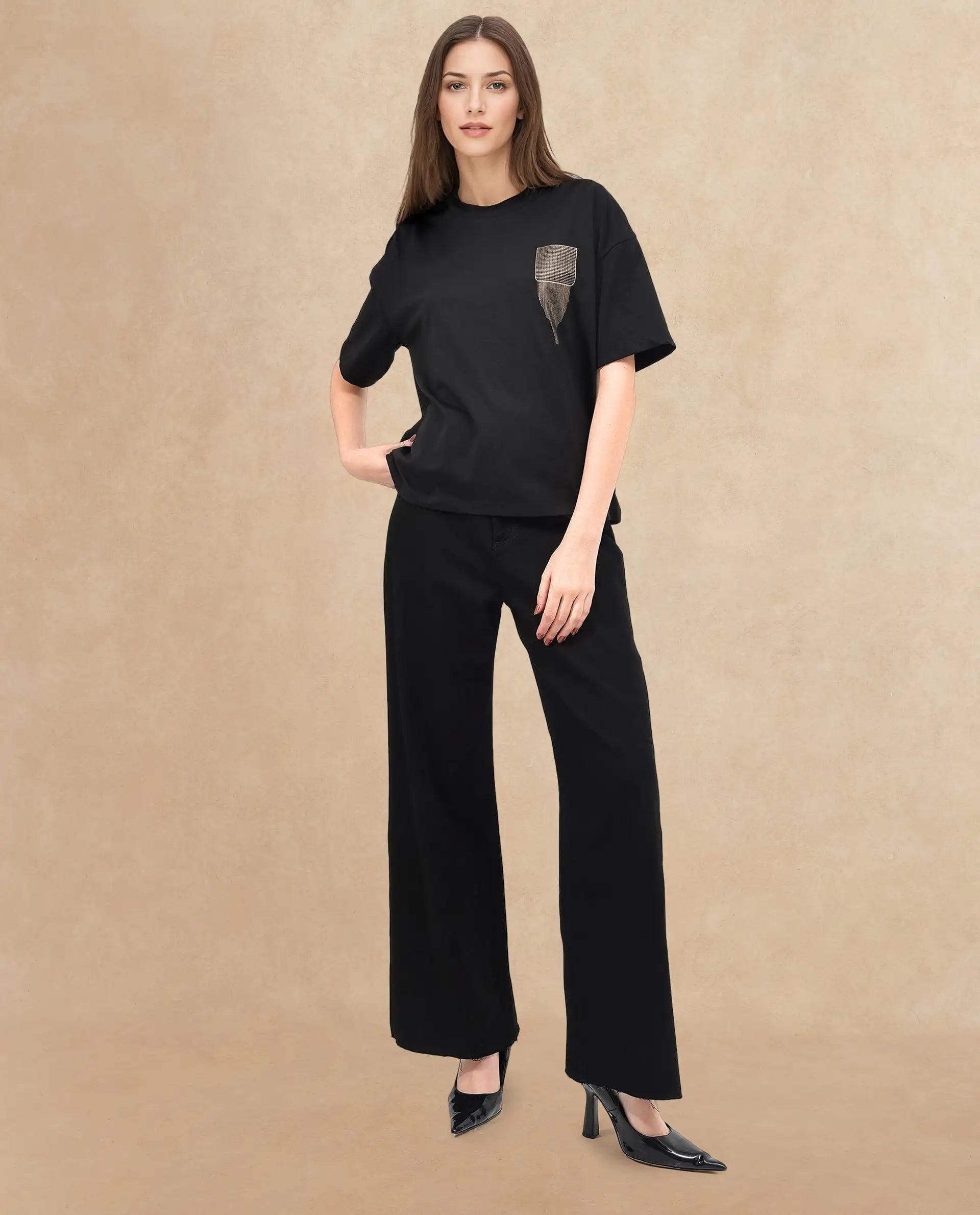 Rareism Women's Glondit Black Cotton Blend Crew Neck Graphic Print Boxy Fit T-Shirt