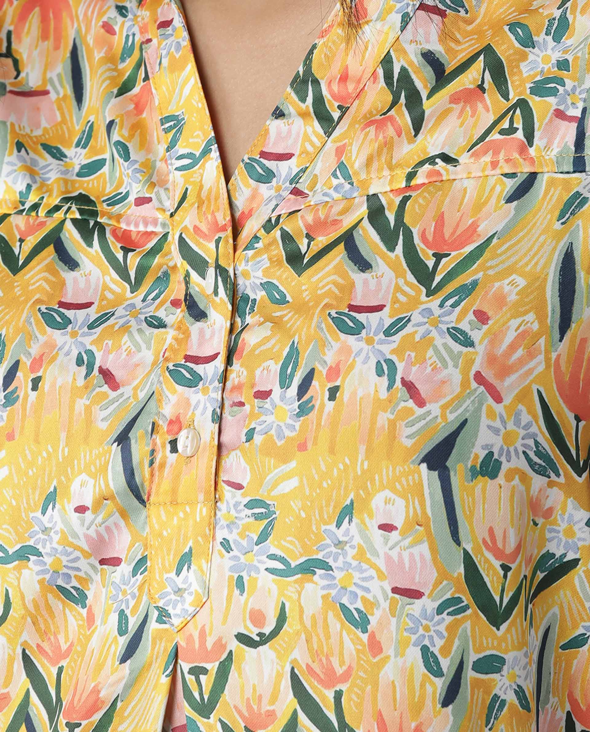 Rareism Women Greenage Yellow Top Short Sleeves Printed