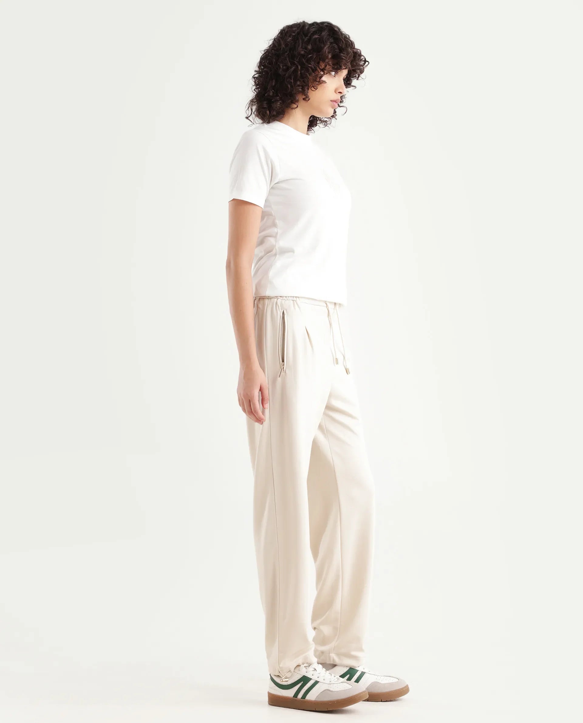 Rareism Women's Gumushane Off White Modal Blend Plain Ankle Length Straight Fit Track Pant