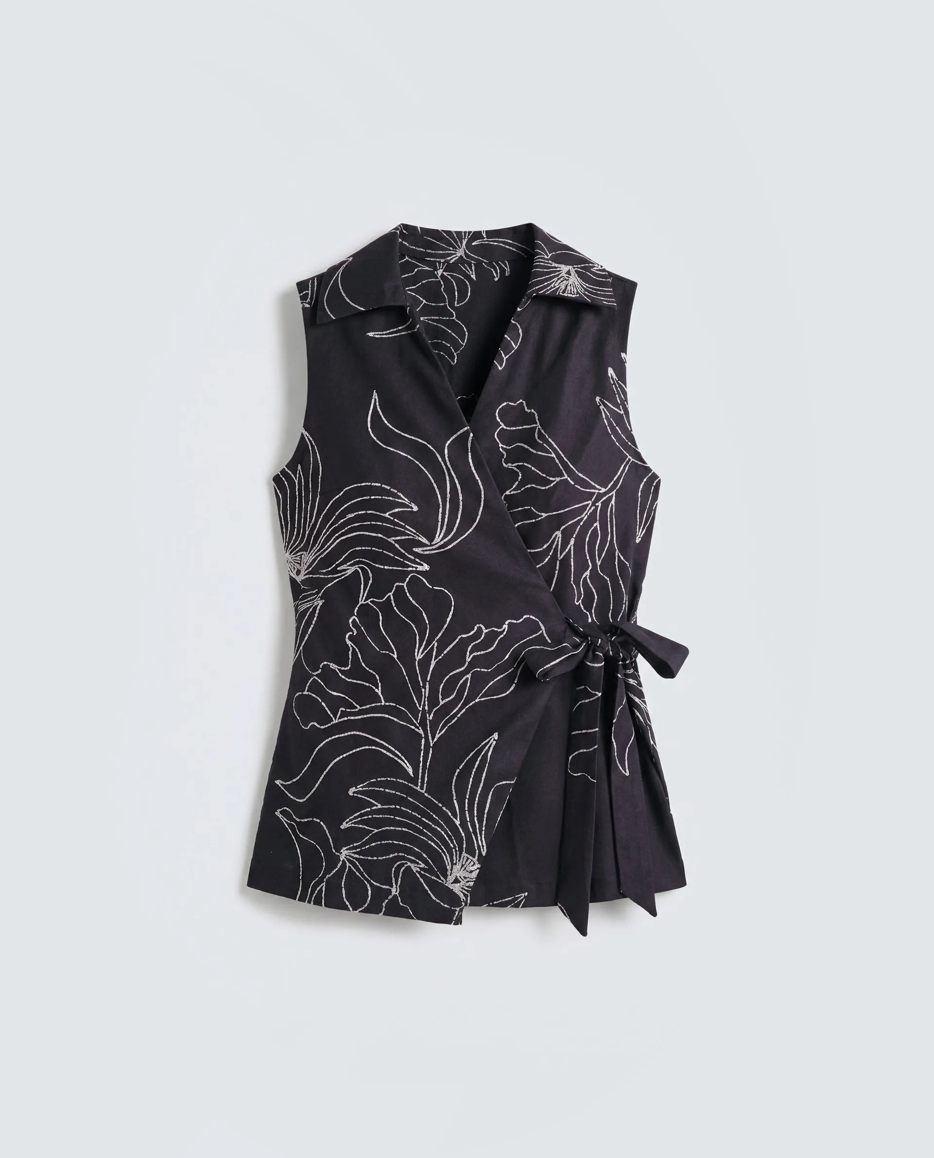 Rareism Women's Vanfu Black Polyester Sleeveless Regular Fit Floral Print Top