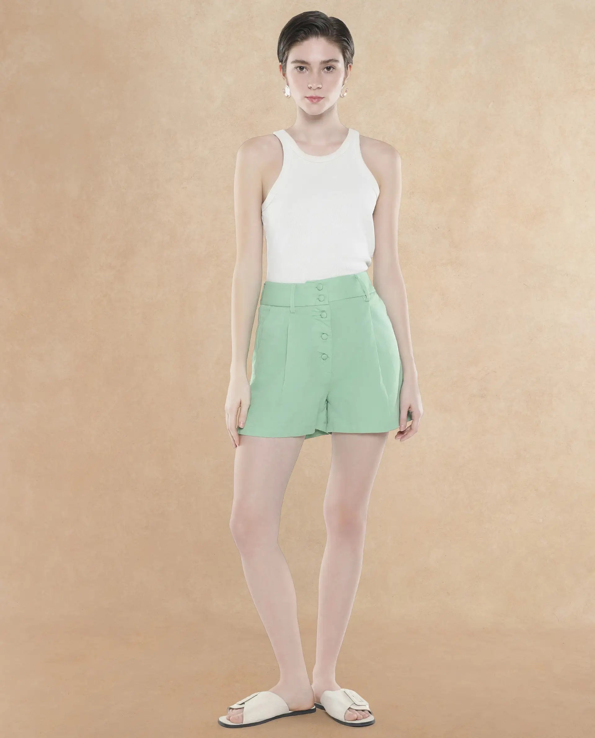 Rareism Women's Hilmdr Green Cotton Blend Plain Mini Regular Fit Shorts