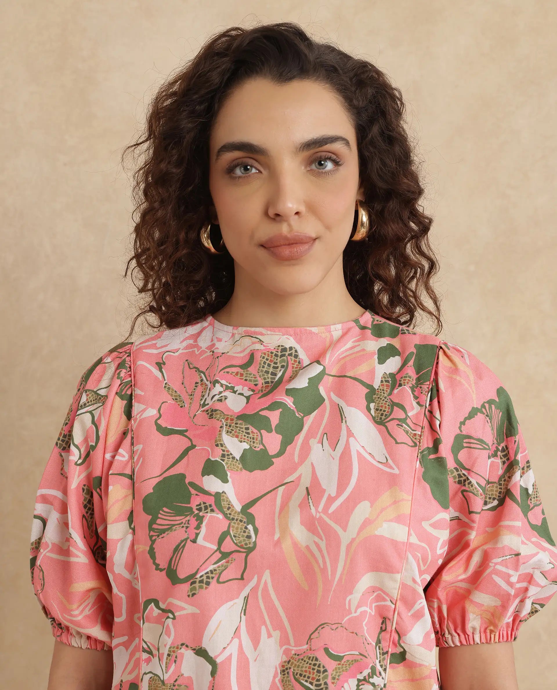Rareism Women's Hirtemis Pink Cotton Blend Crew Neck Floral Print Balloon Sleeve Regular Fit Top