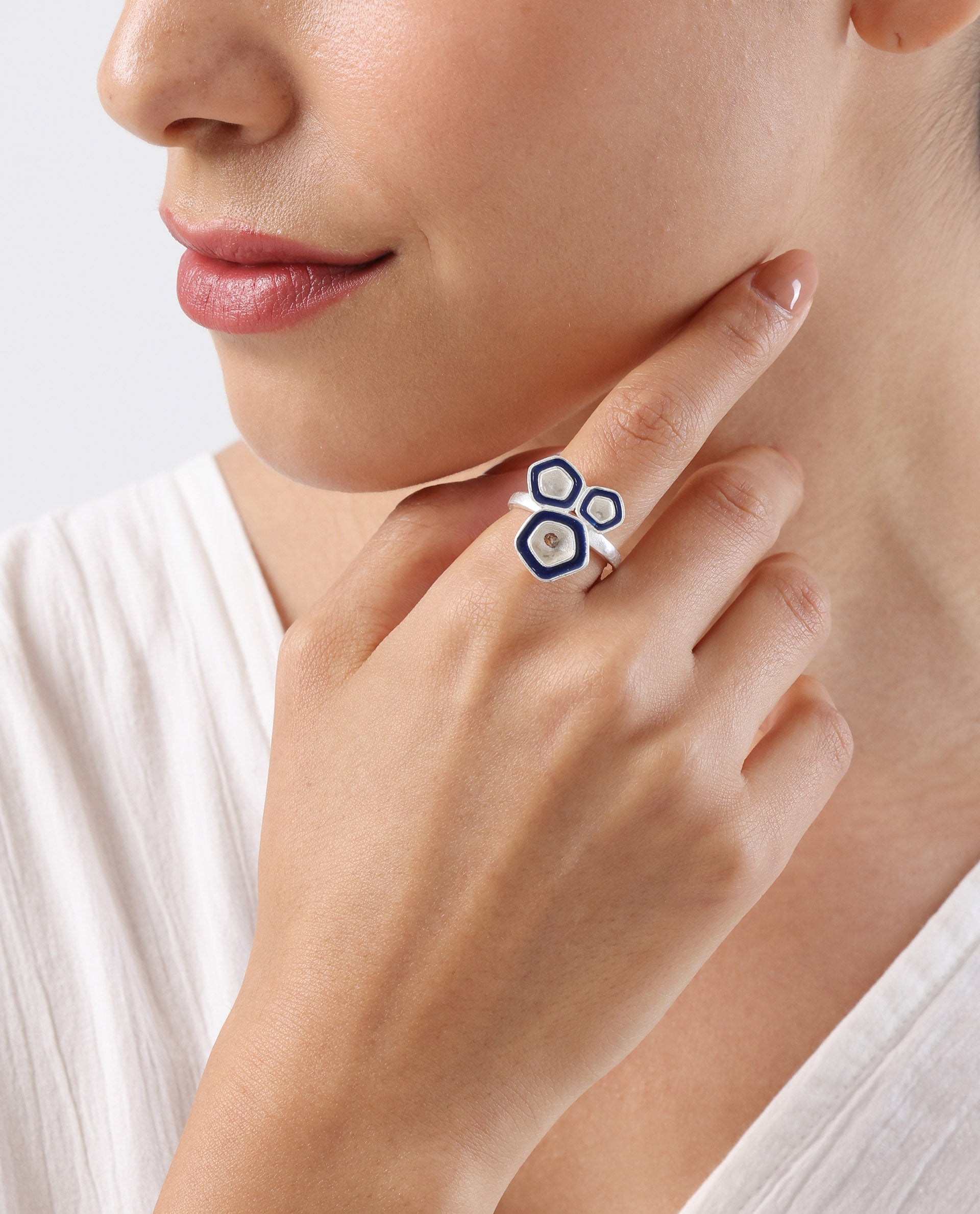 Rareism Women Illusion Ring Blue N Silver Ring