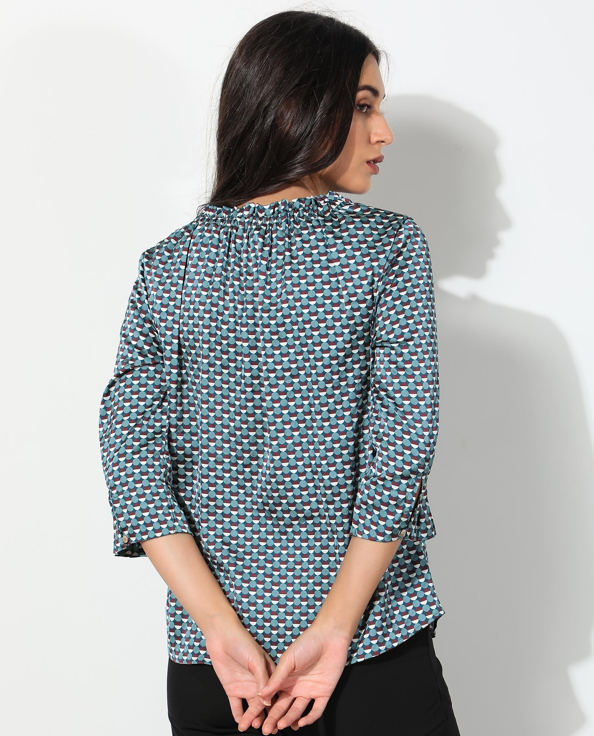 Rareism Women's Ivy Multi Polyester Sweetheart Neck Geometric Print Puff Sleeves Regular Fit Top
