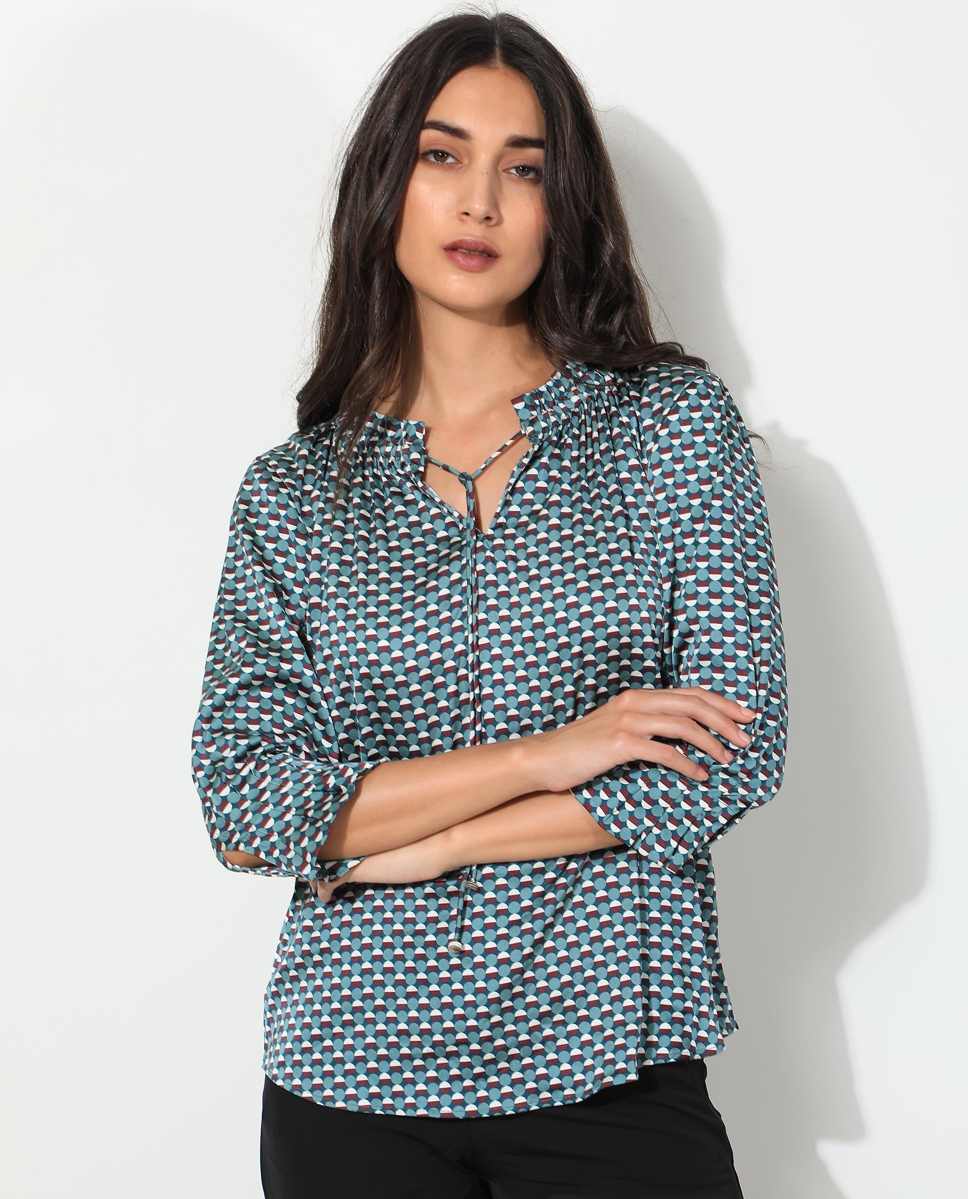 Rareism Women's Ivy Multi Polyester Sweetheart Neck Geometric Print Puff Sleeves Regular Fit Top