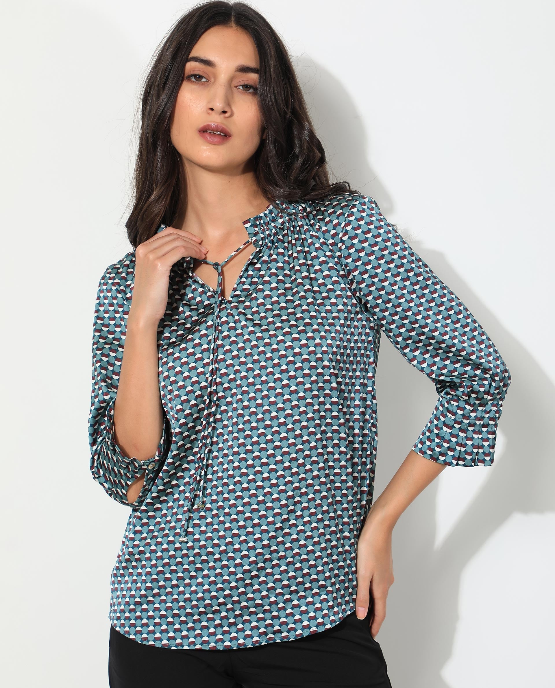 Rareism Women's Ivy Multi Polyester Sweetheart Neck Geometric Print Puff Sleeves Regular Fit Top