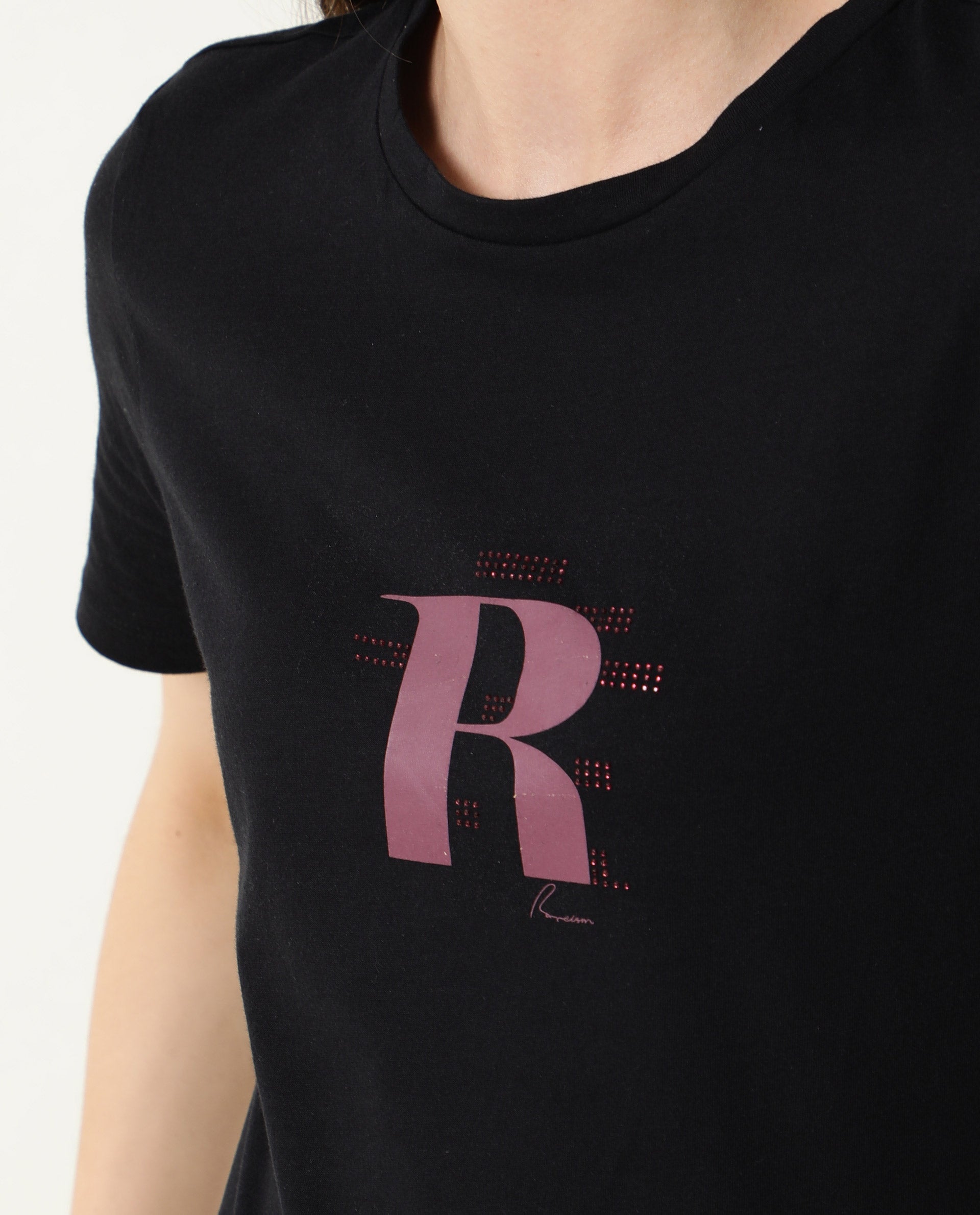 Rareism Women Moes Black Cotton Fabric Regular Fit Half Sleeves Geometric Print Round Neck T-Shirt