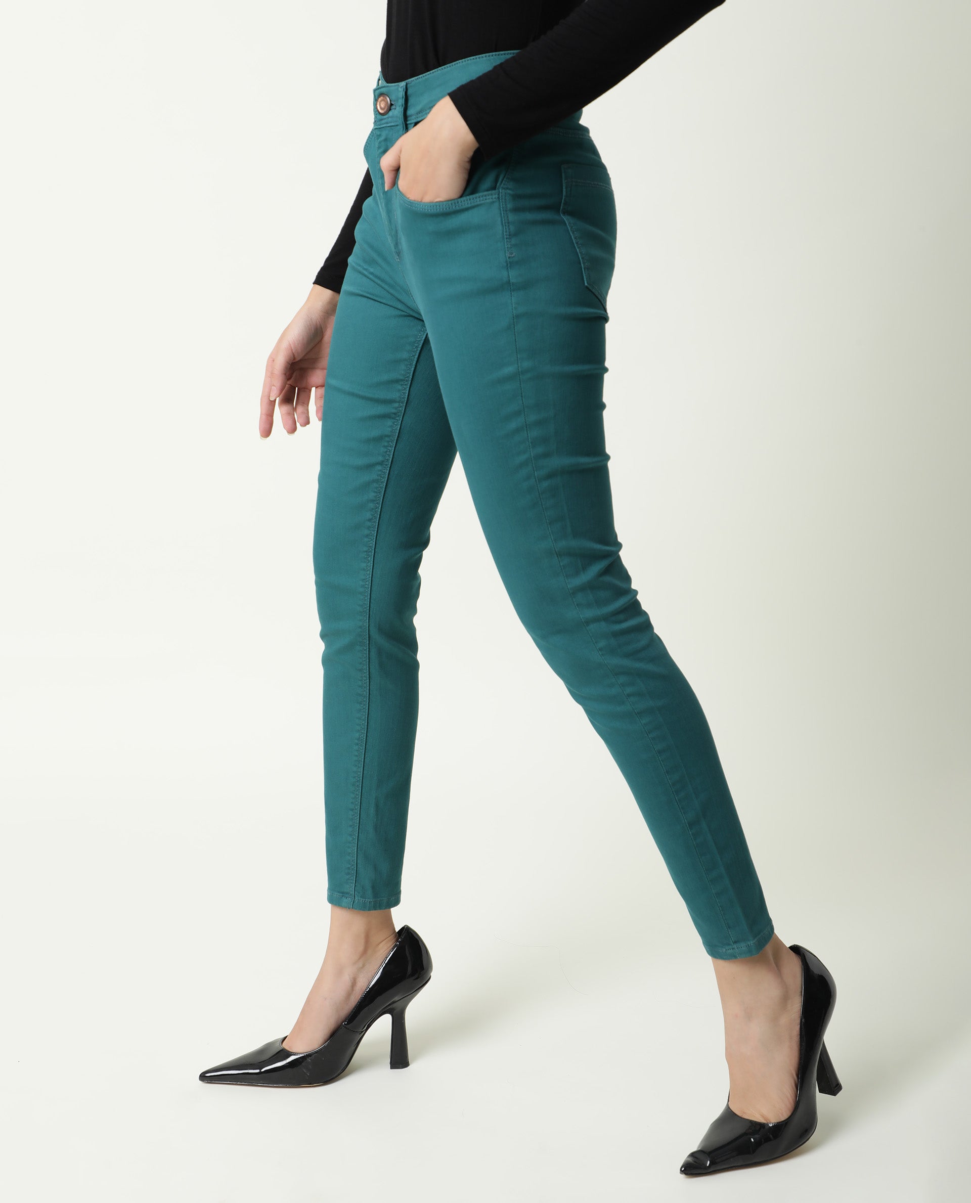 Rareism Women Metty Petrol Cotton Lycra Fabric Mid Rise Solid Slim Fit Ankle Length Jeans