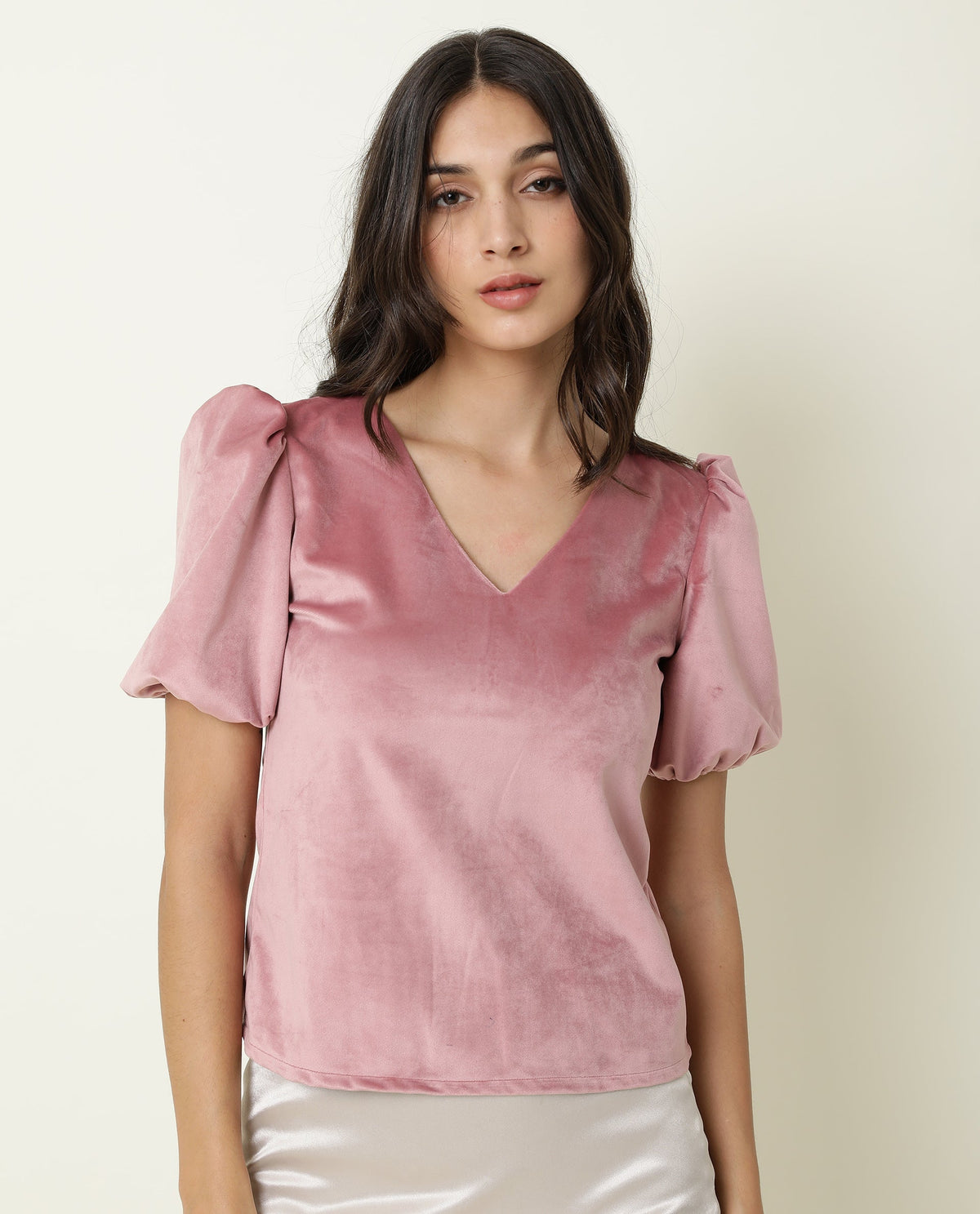 Rareism Women Mun Dusky Pink Velvet Regular Fit Cropped V-Neck Half Sleeves Solid Top