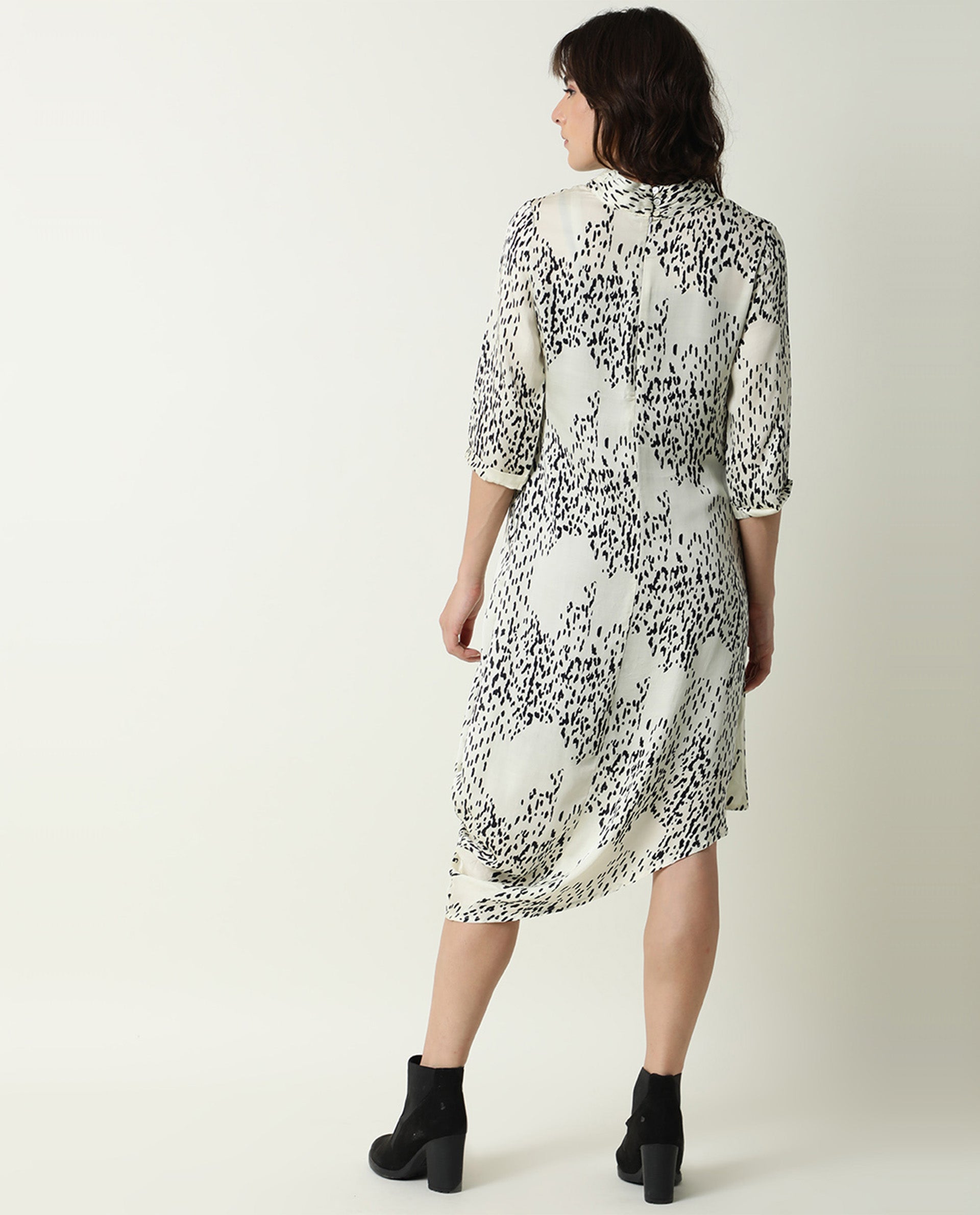 Rareism Women's Zoella Offwhite Viscose High Neck Abstract Print Cuffed Sleeve Midi Flared Dress