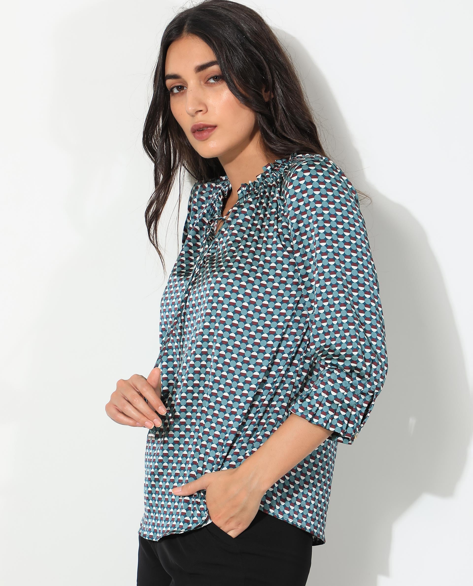 Rareism Women's Ivy Multi Polyester Sweetheart Neck Geometric Print Puff Sleeves Regular Fit Top