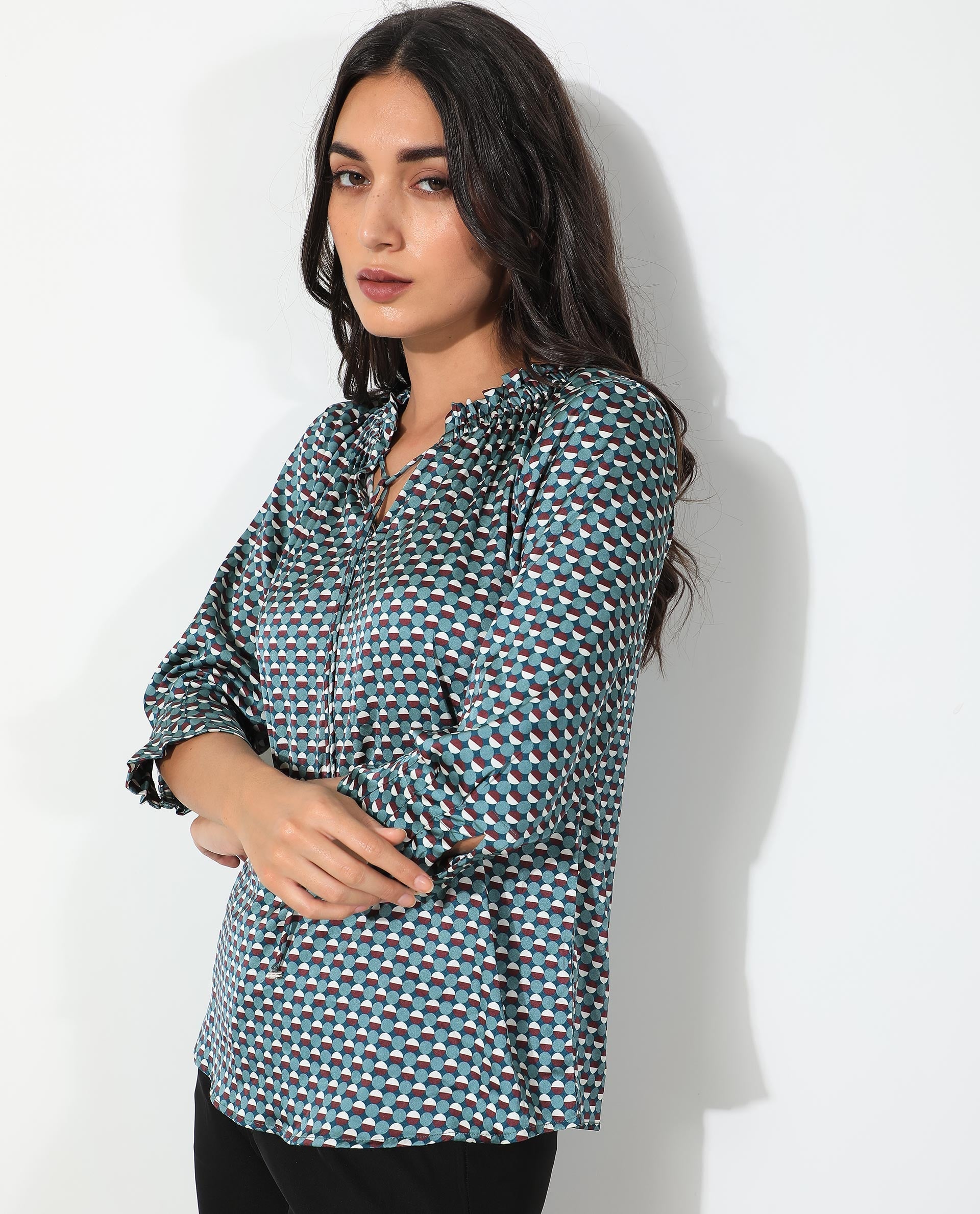 Rareism Women's Ivy Multi Polyester Sweetheart Neck Geometric Print Puff Sleeves Regular Fit Top