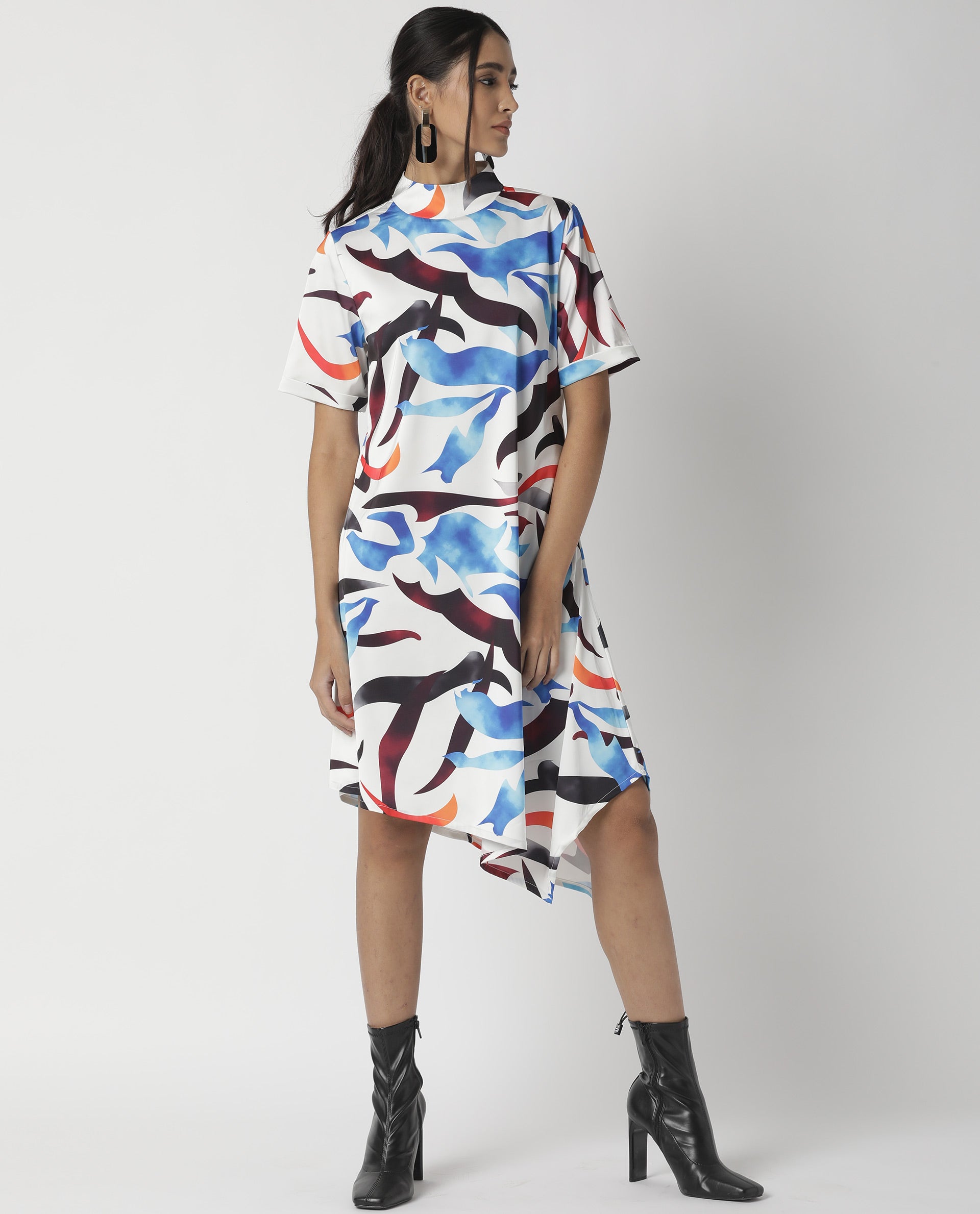 Rareism Women's Saler White Modal Blend Sweetheart Neck Abstract Print Knee Length Regular Fit Dress