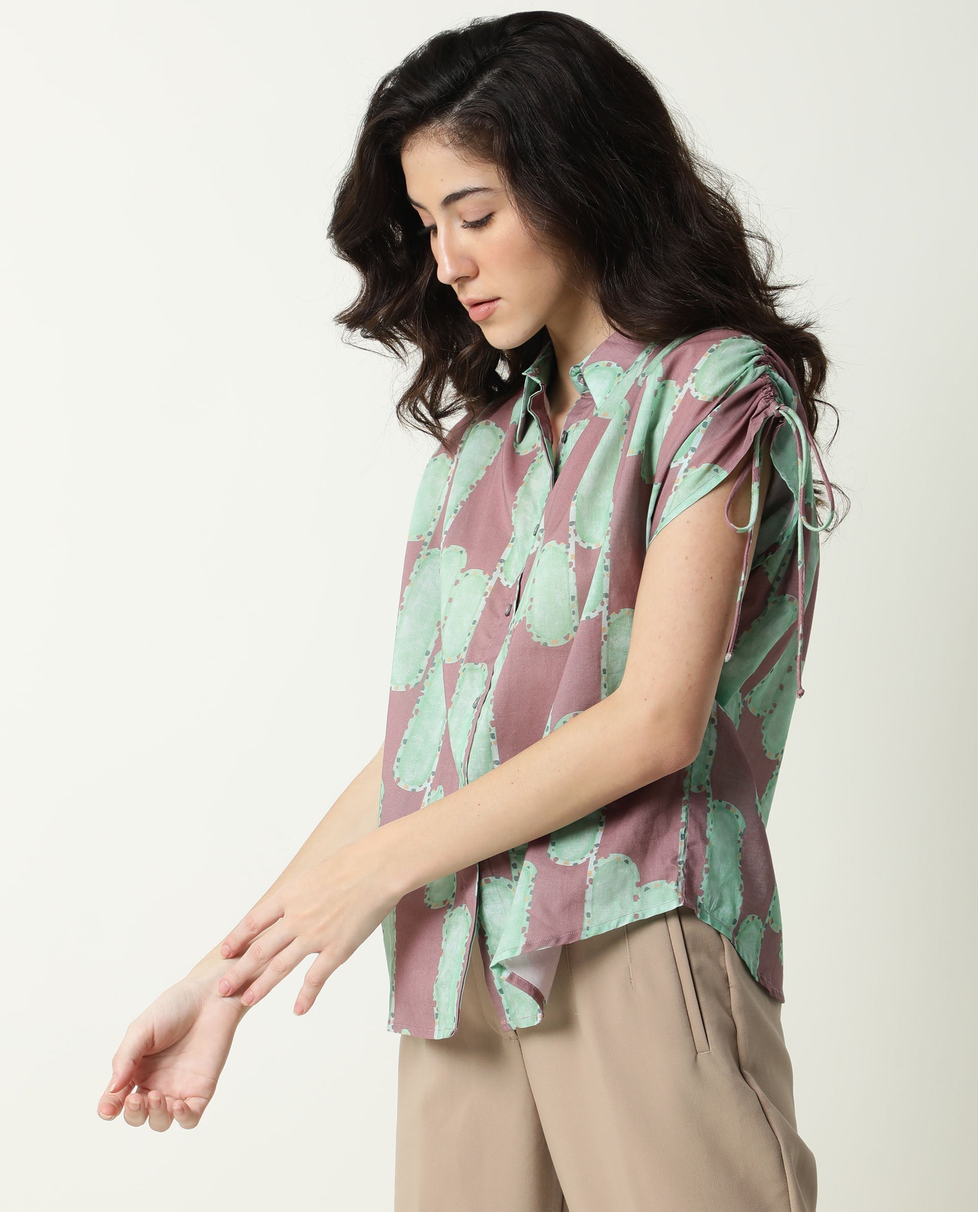 Rareism Women's Hudson Pink Spread Collar Geometric Print Knee Length Relaxed Fit Top