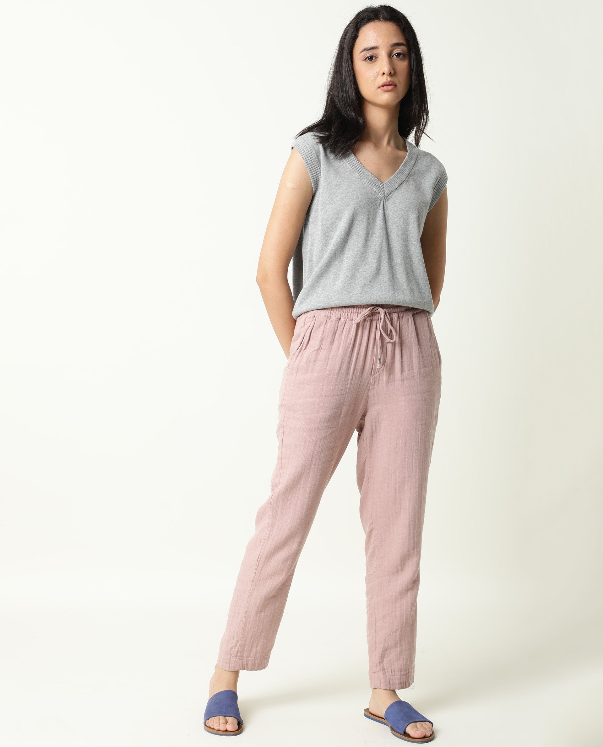 Rareism Women Elo Pink Cotton Fabric Regular Fit Mid Rise Solid Ankle Length Trousers