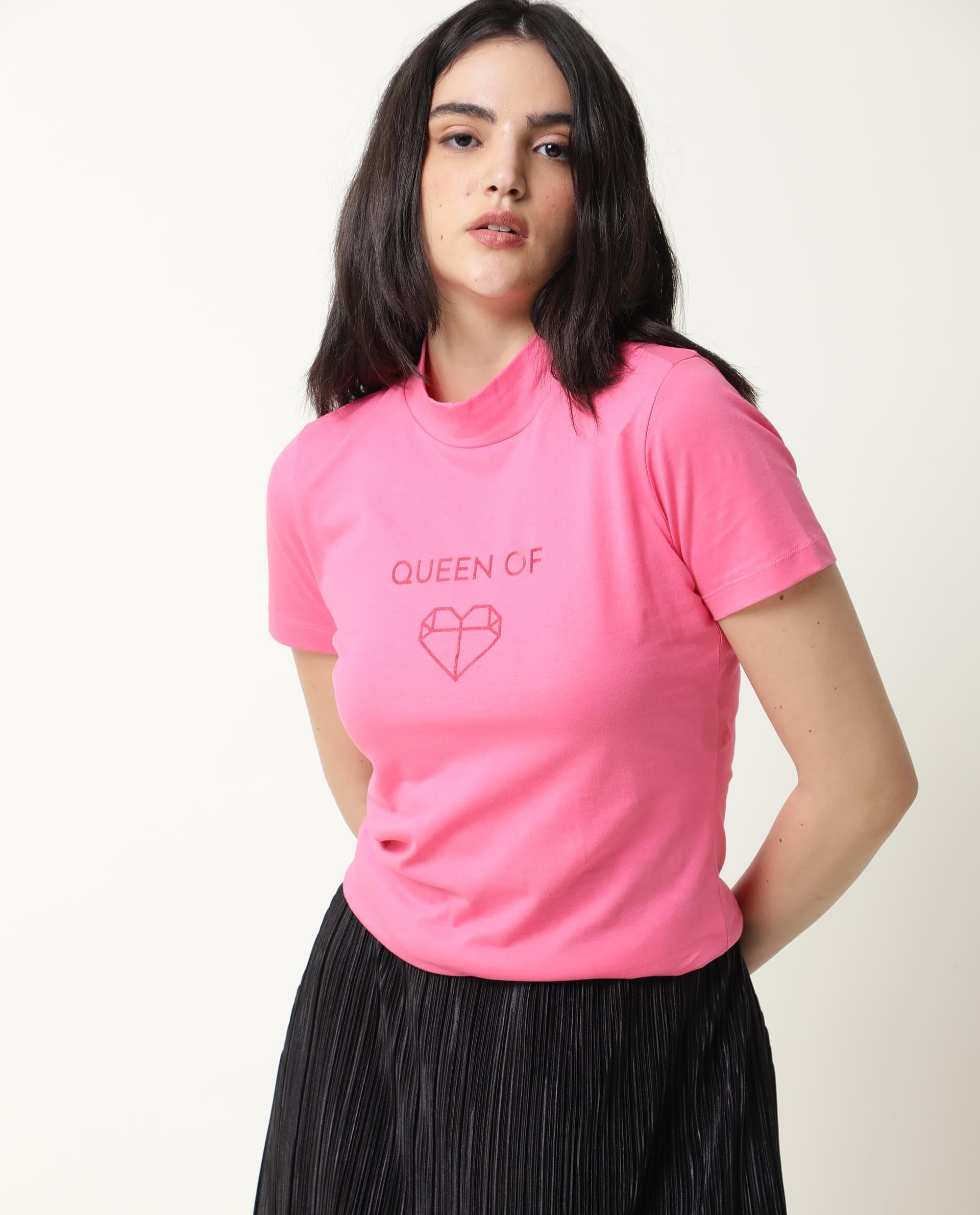 Rareism Women Queenie Pink Poly Cotton Fabric Regular Fit Half Sleeves Graphic Print Round Neck T-Shirt
