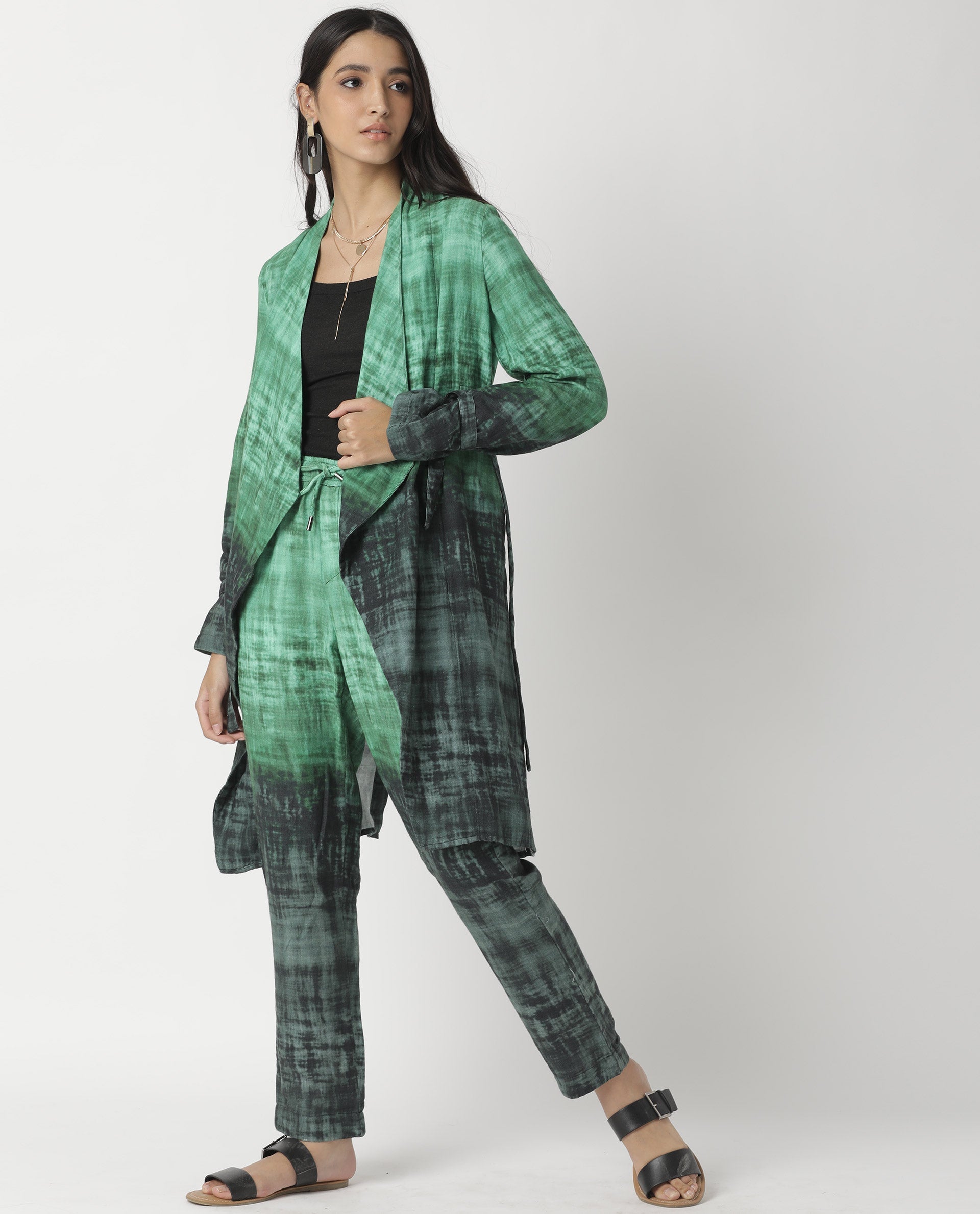 Rareism Women Boss Green Cotton Fabric Regular Fit Knee Length Abstract Print Collarless Outer Wear