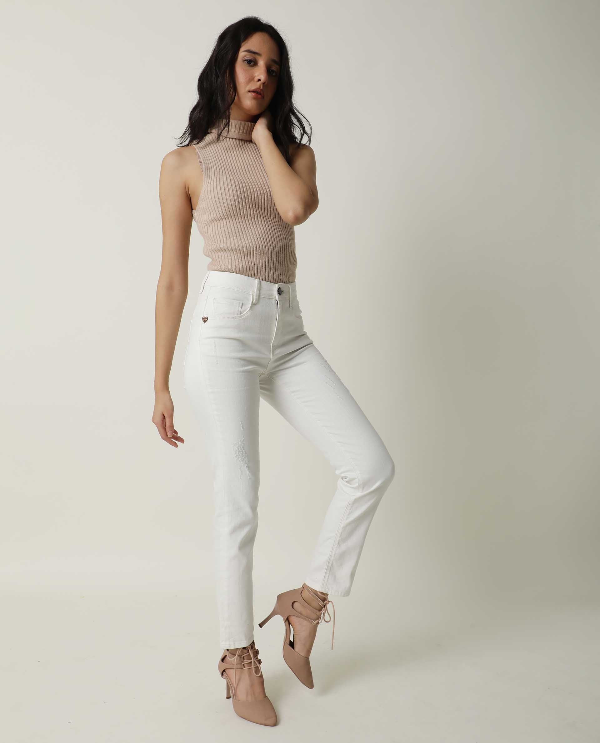 Rareism Women Gara White Cotton Fabric Mid Rise Solid Tailored Fit Ankle Length Jeans