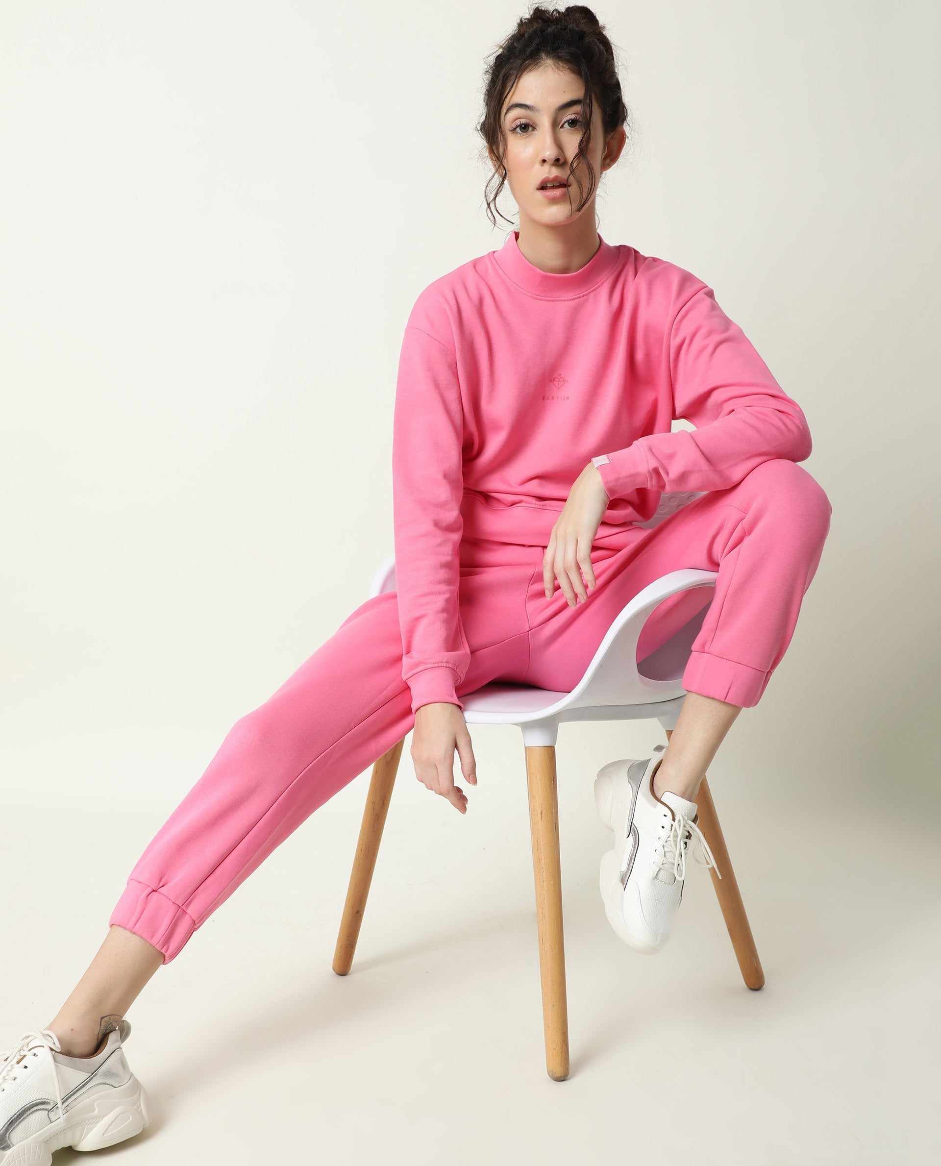 Rareism Women Neo-1 Pink Poly Cotton Fabric Tailored Fit Solid Mid Rise Ankle Length Track Pant