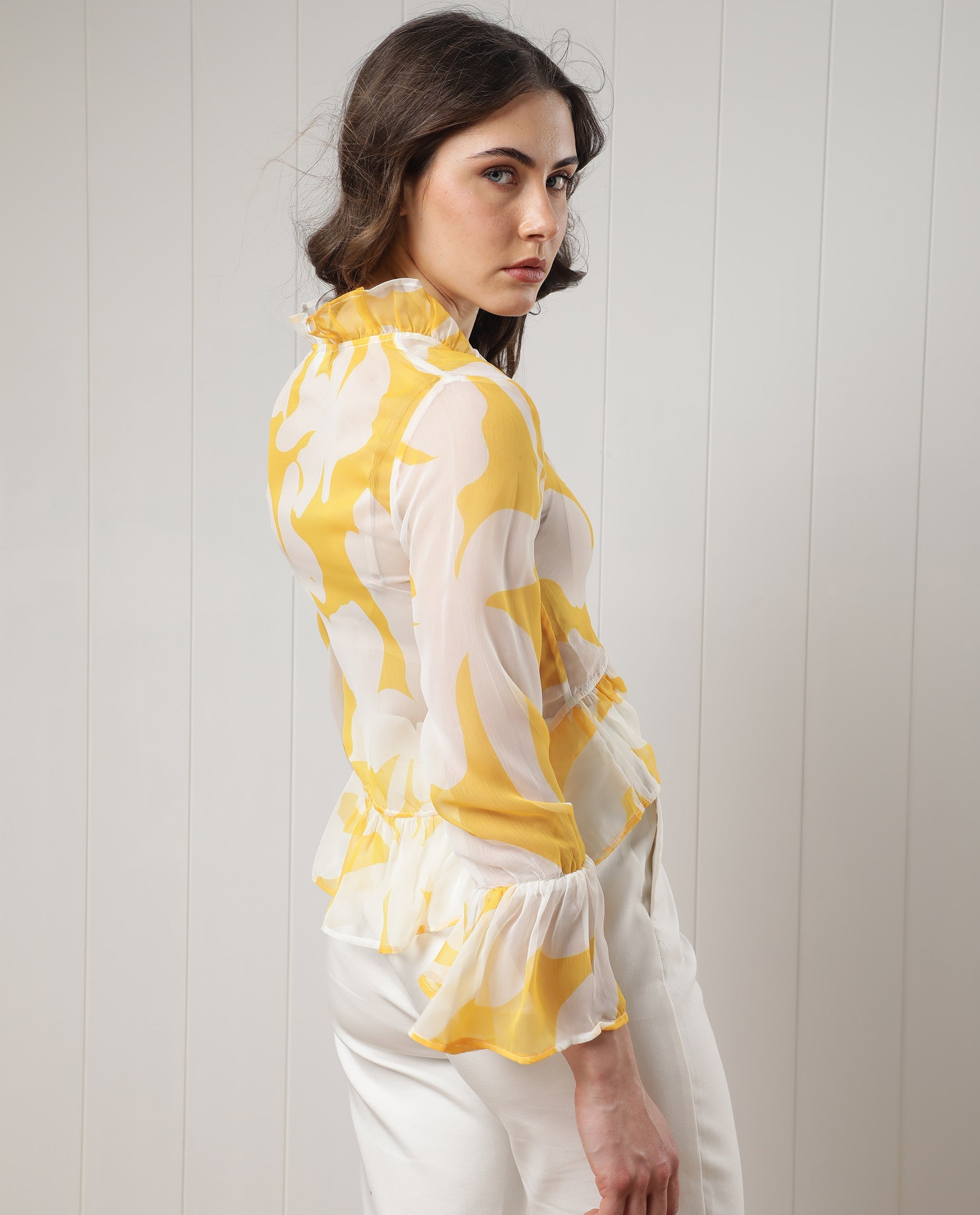Rareism Women Simone White Polyester Fabric Full Sleeves Tie-Up Closure V-Neck Bell Sleeve Regular Fit Floral Print Shrug