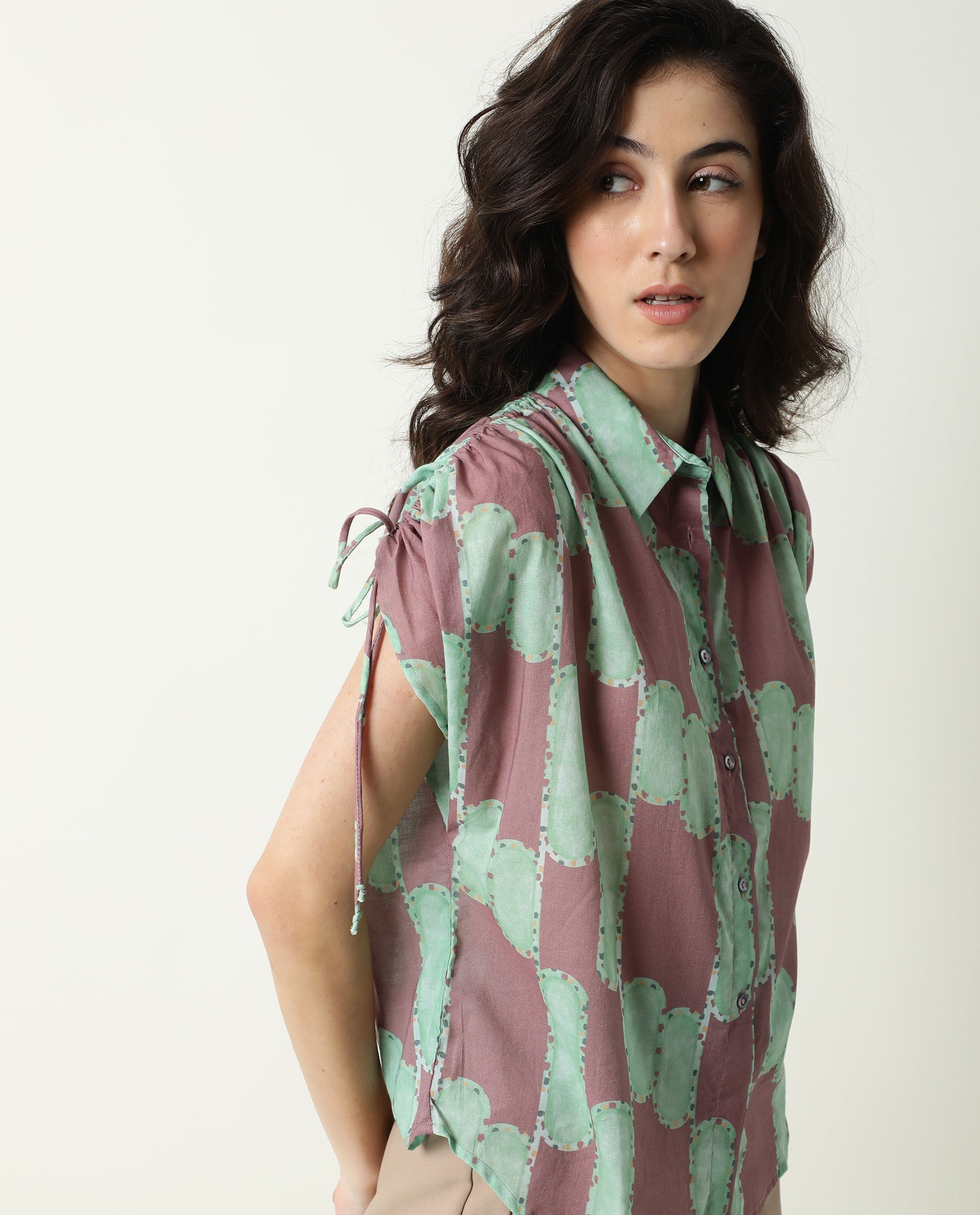 Rareism Women's Hudson Pink Spread Collar Geometric Print Knee Length Relaxed Fit Top