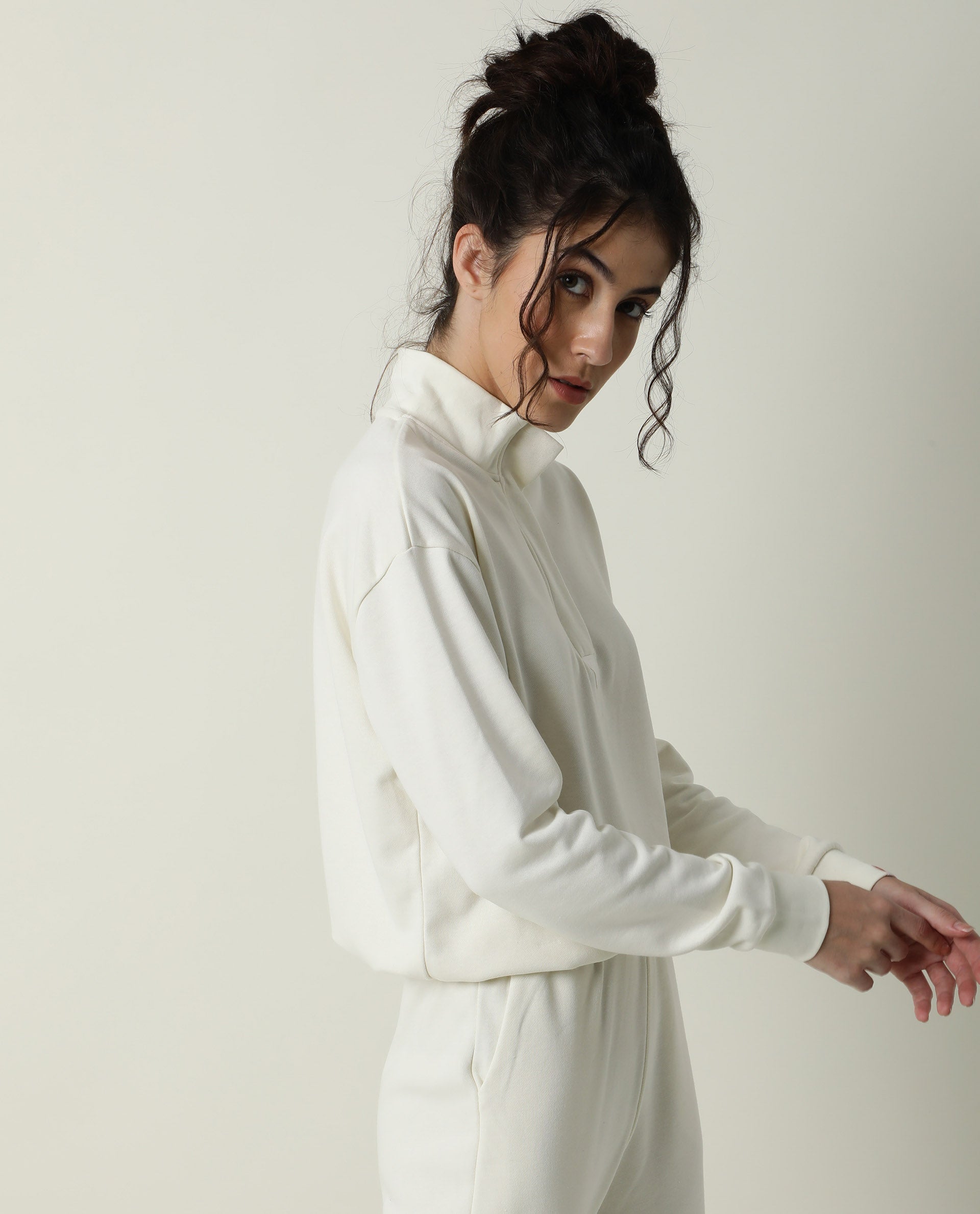 Rareism Women Taffy-1 Off White Relaxed Fit Full Sleeves Solid High Neck Sweatshirt