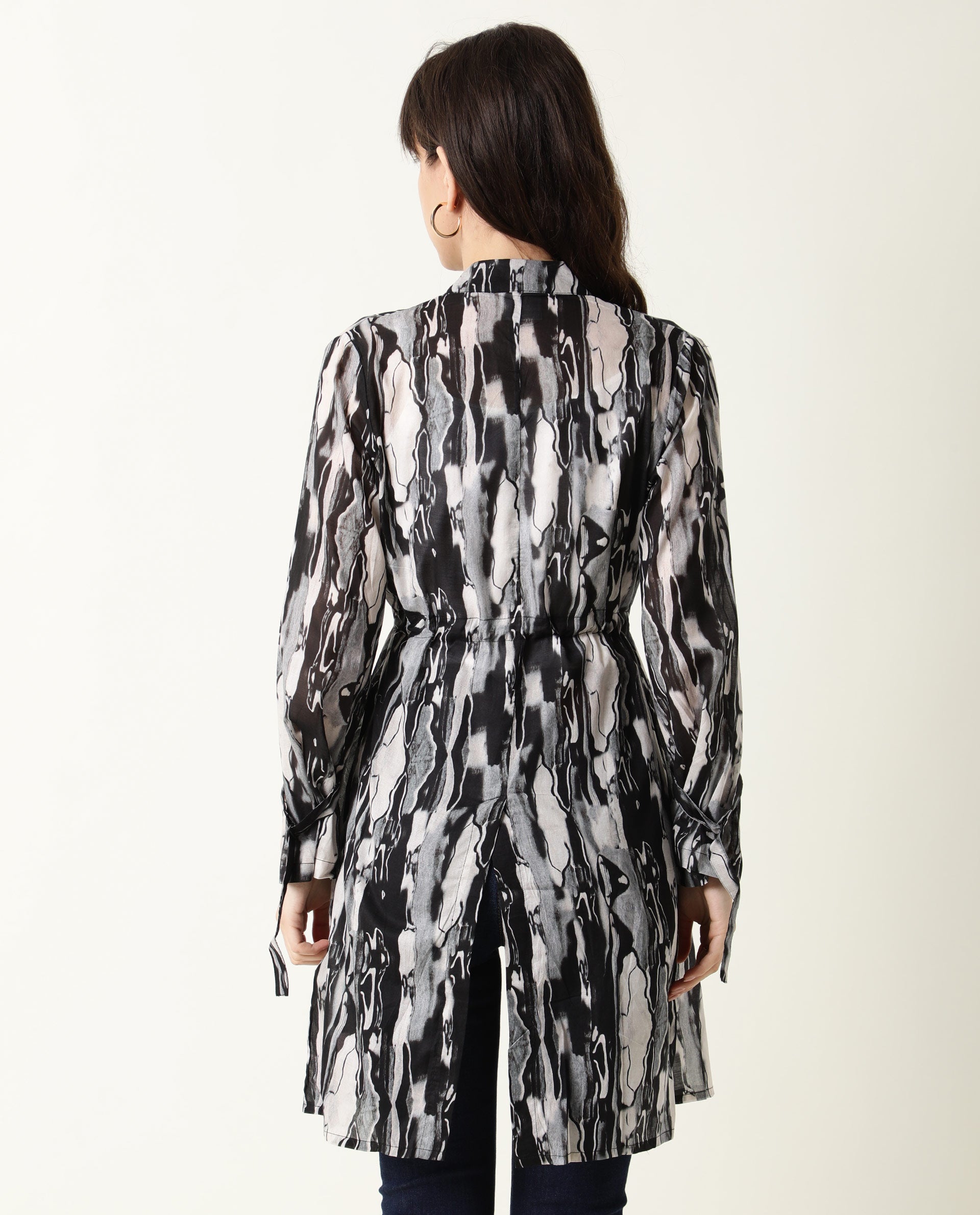 Rareism Women's Shake Black Cotton Collarless Relaxed Fit Outer Wear