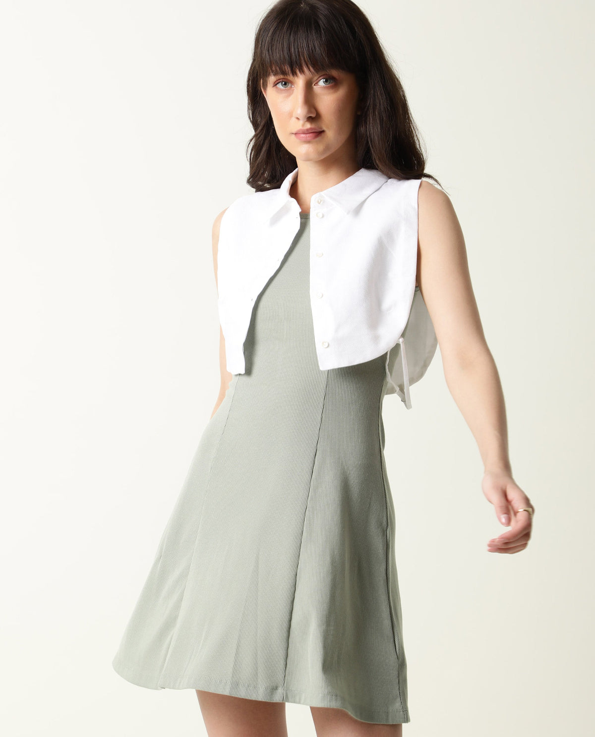 Rareism Womens Floret White Over Layer Cotton Fabric Cropped Length Sleeveless Button Fastening Collar Neck