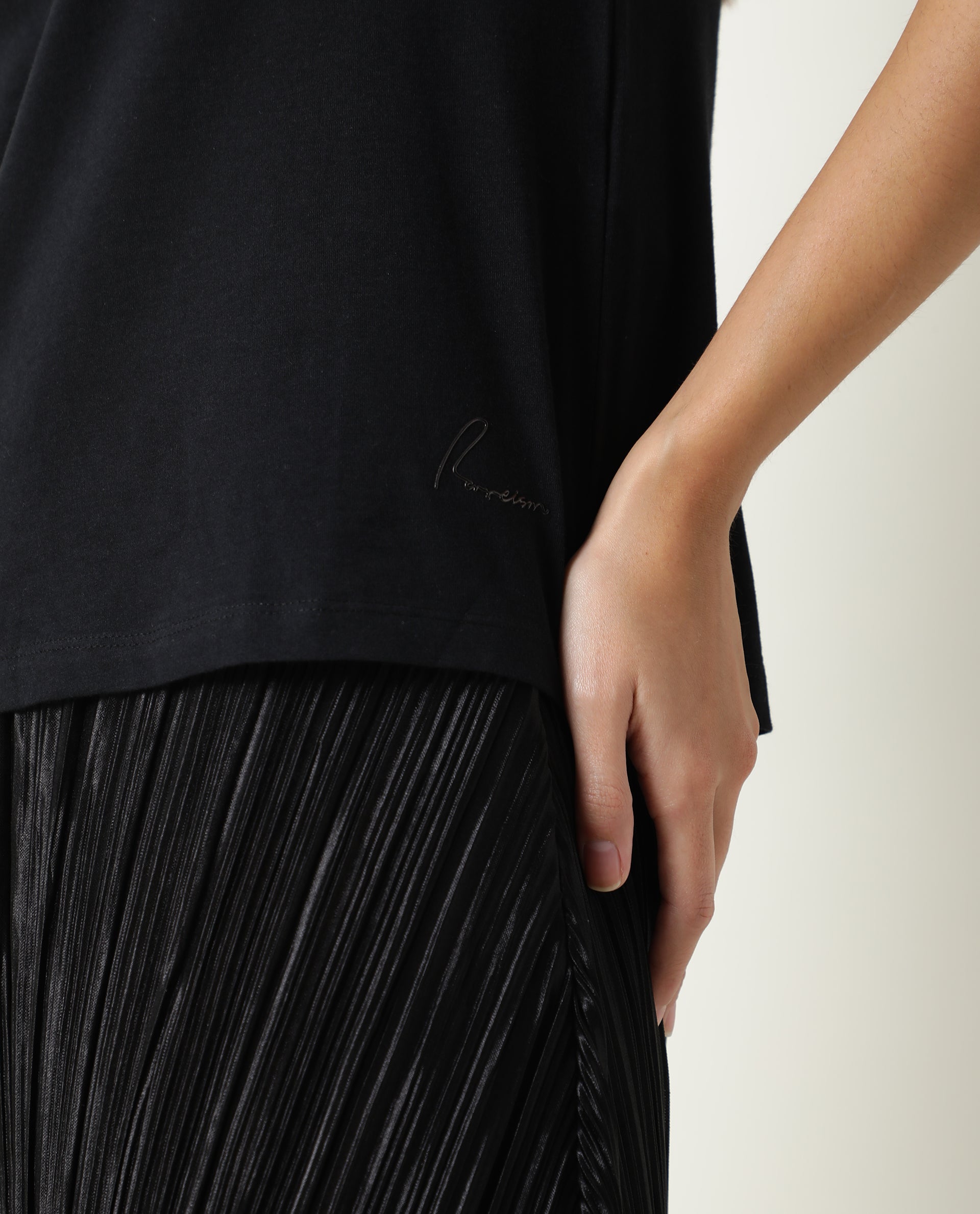 Rareism Womens Baga Black T-Shirt Cotton Fabric Crew Neck Short Sleeve