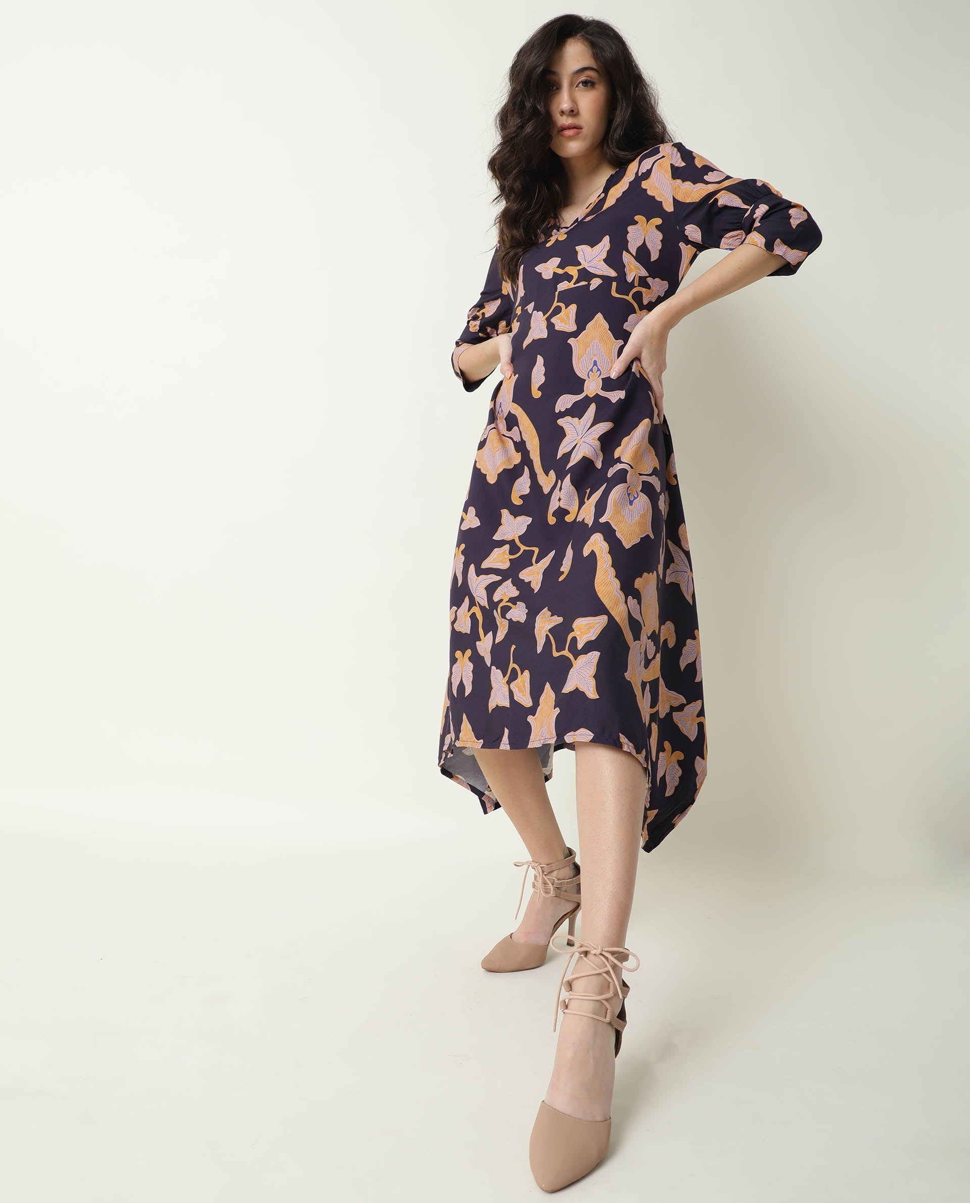 Rareism Women's Kenna Navy V-Neck Abstract Print Knee Length Regular Fit Dress