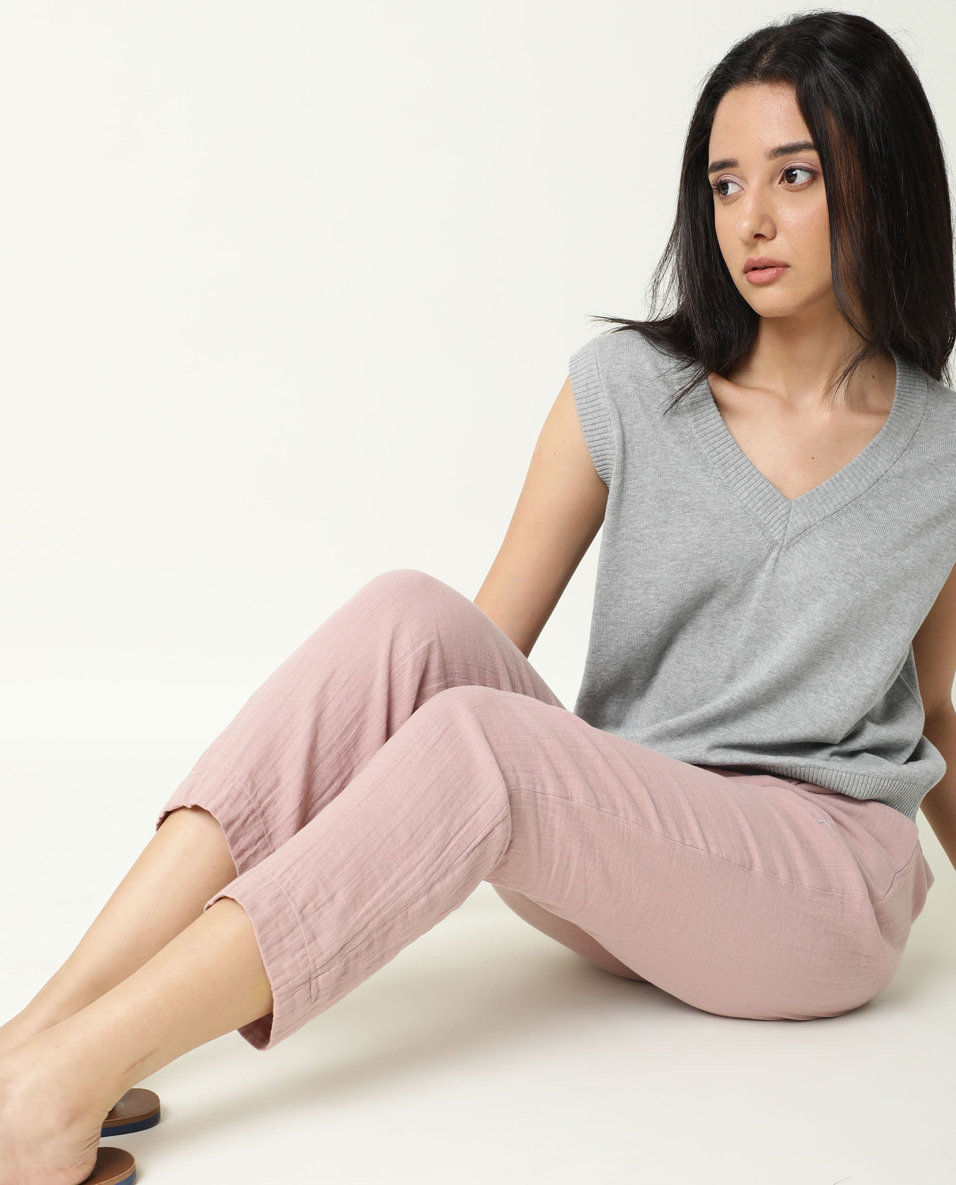 Rareism Women Elo Pink Cotton Fabric Regular Fit Mid Rise Solid Ankle Length Trousers