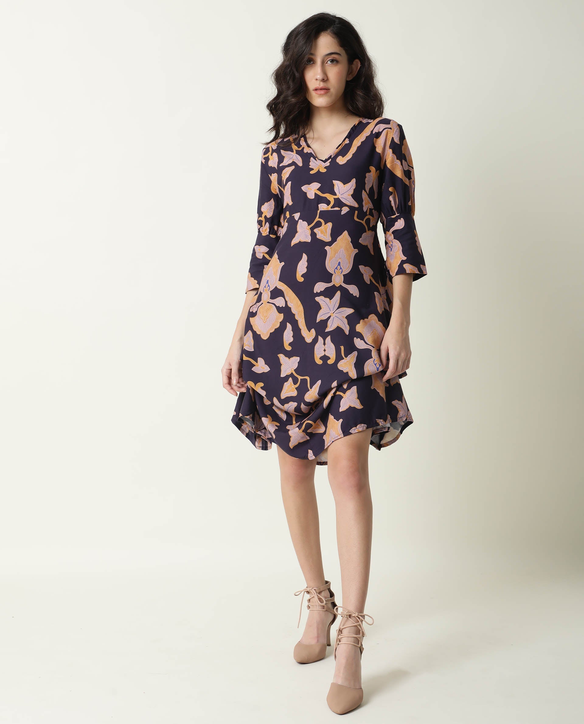 Rareism Women's Kenna Navy V-Neck Abstract Print Knee Length Regular Fit Dress