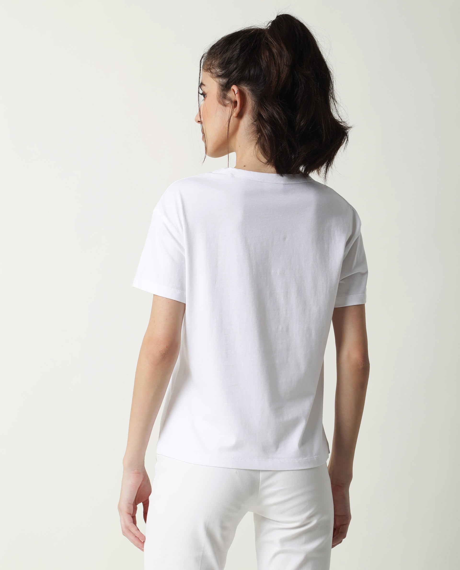 Rareism Women Inago White Cotton Fabric Regular Fit Half Sleeves Graphic Print Crew Neck T-Shirt