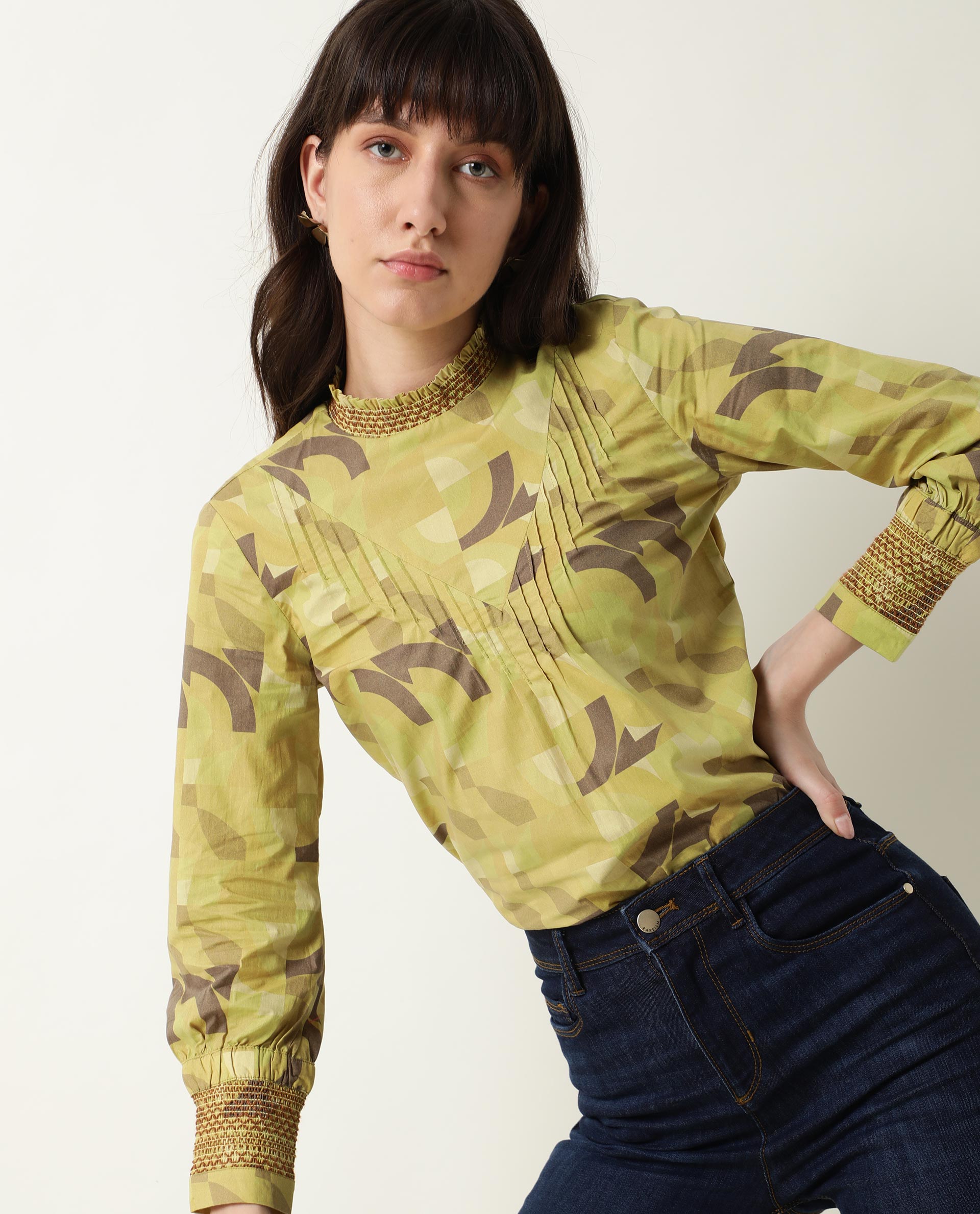 Rareism Women Honest Green Top Short Sleeves Printed