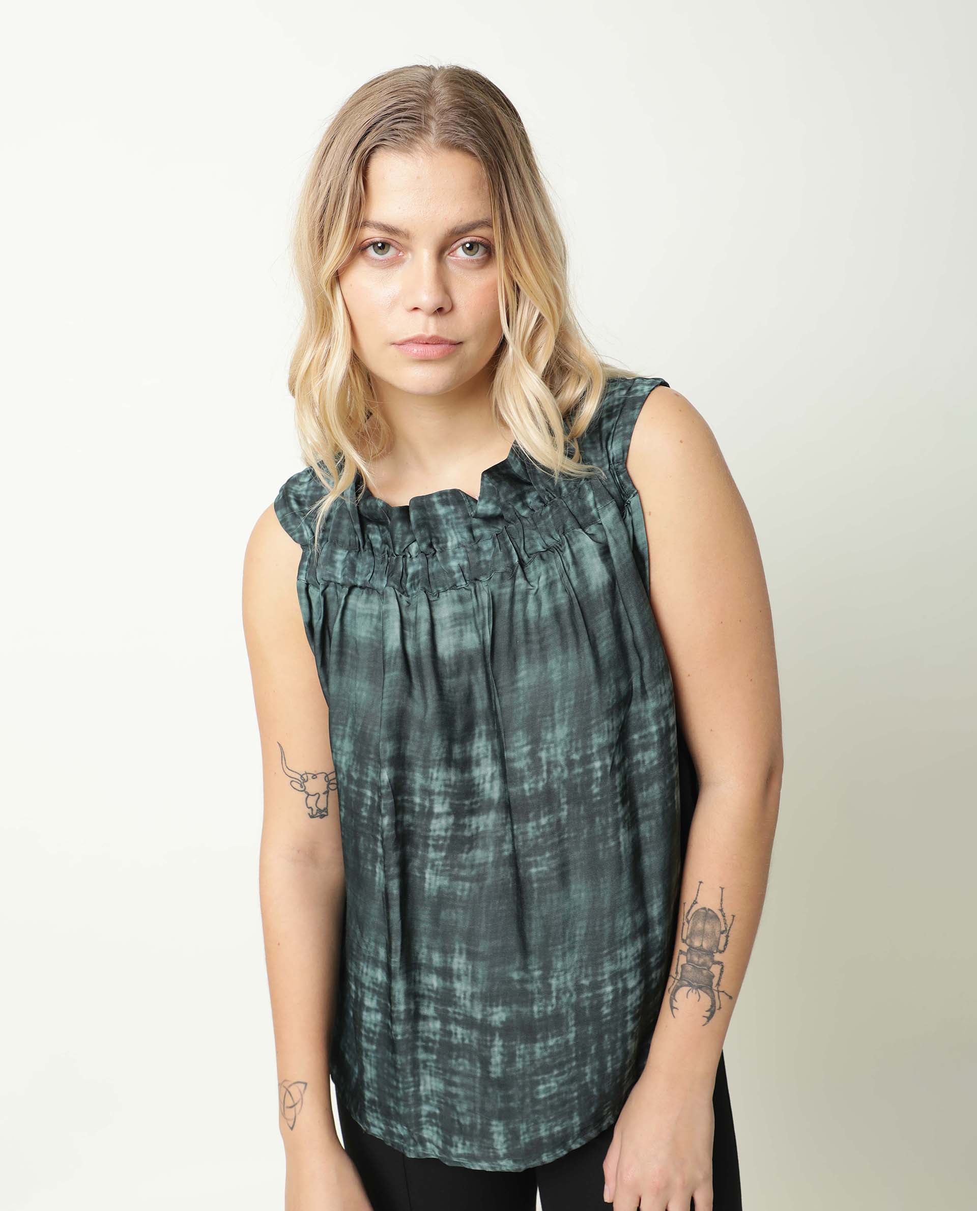 Rareism Women Chiat Green Modal Fabric Relaxed Fit Boat Neck Sleeveless Ombre Top