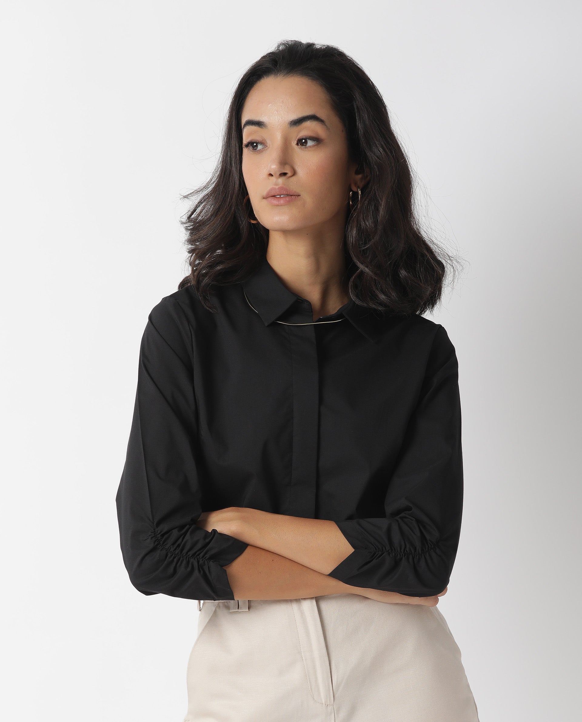 Rareism Women's Cuddle Black Cotton Blend Spread Collar Plain Regular Fit Top