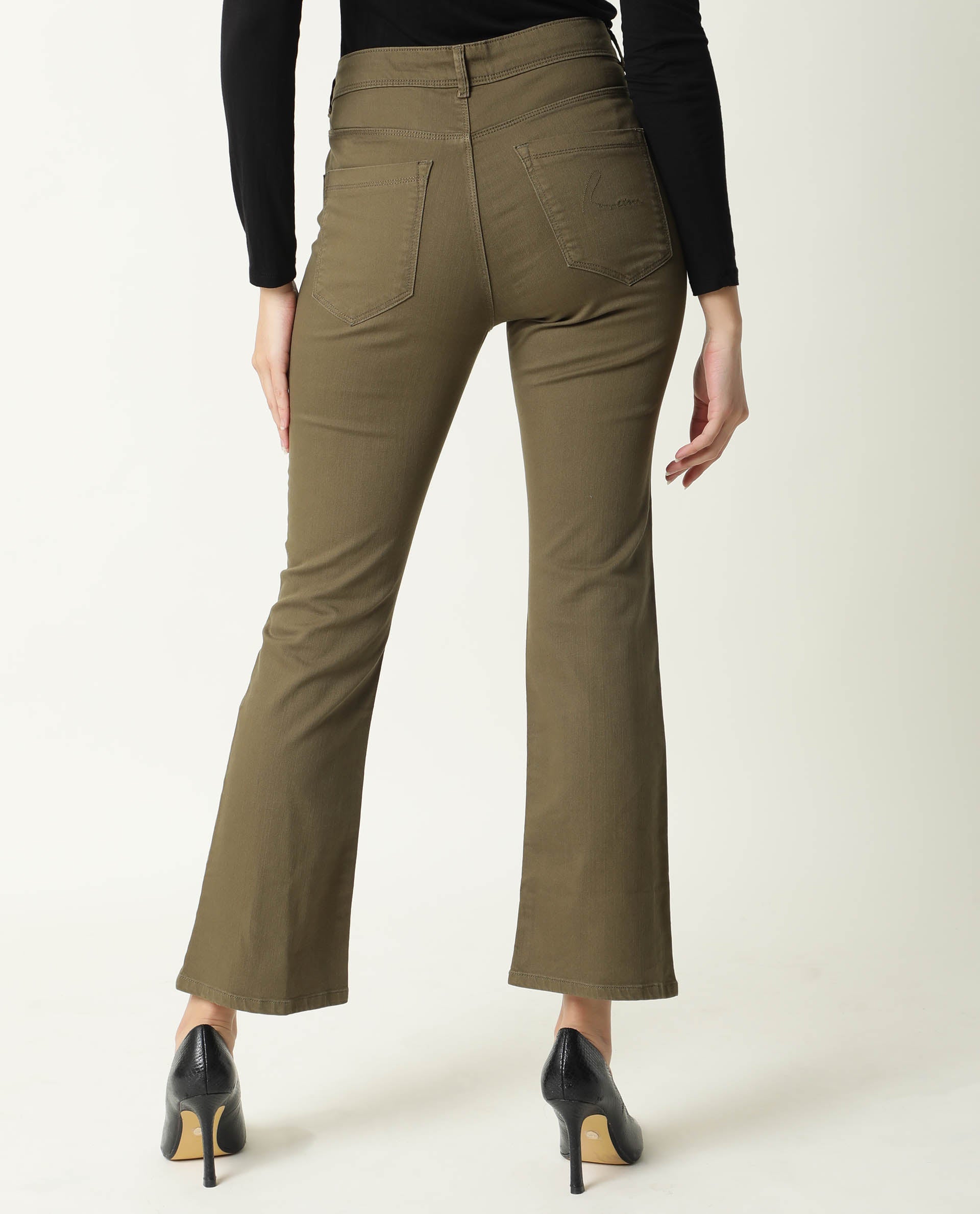Rareism Women Booter Green Cotton Lycra Fabric Mid Rise Solid Slim Fit Ankle Length Jeans