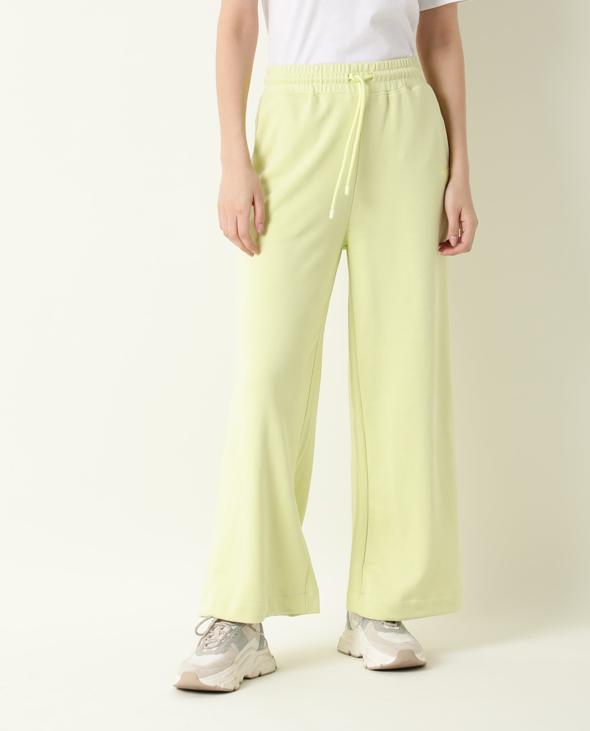 Rareism Women's Pazo-1 Green Polyester Blend Plain Ankle Length Relaxed Fit Track Pant