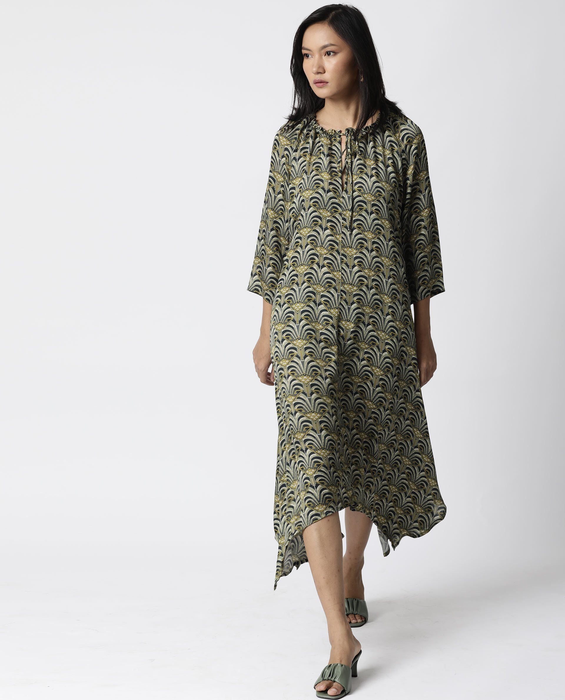 Rareism Women Shlok Green Dress Short Sleeves Printed