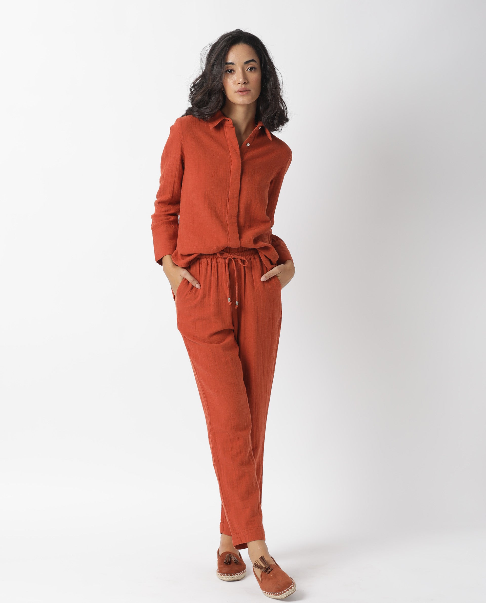 Rareism Women's Elo Rust Cotton Plain Ankle Length Regular Fit Trouser