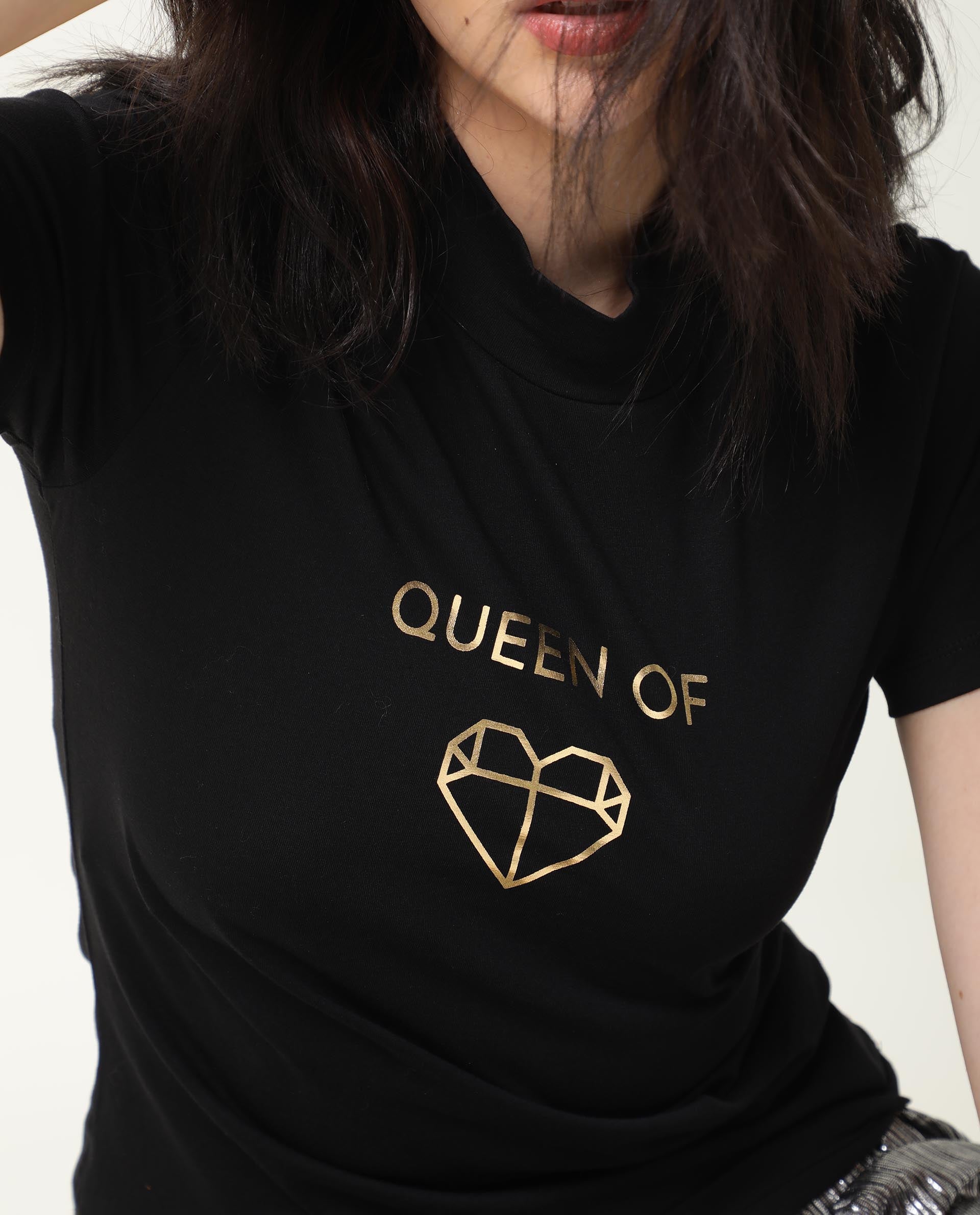 Rareism Women Queenie Black Poly Cotton Fabric Regular Fit Half Sleeves Graphic Print Round Neck T-Shirt